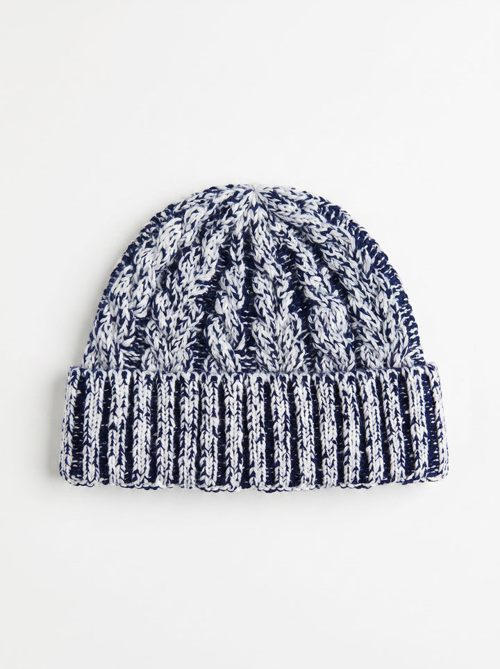 Cozy Chunky Cable Knit Beanie