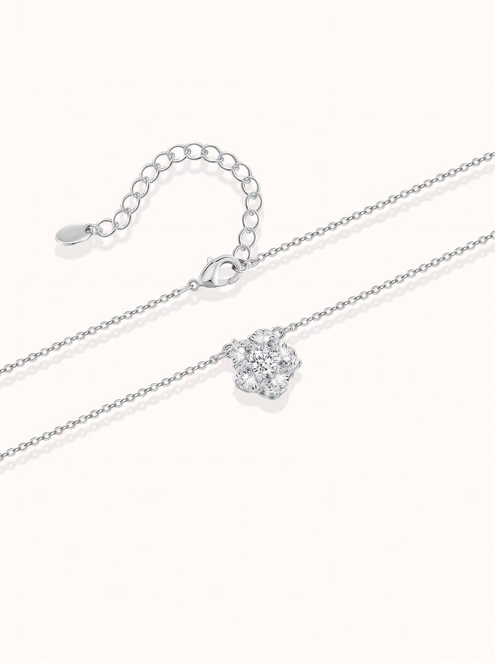 Dainty Sparkling Flower Pendant Necklace