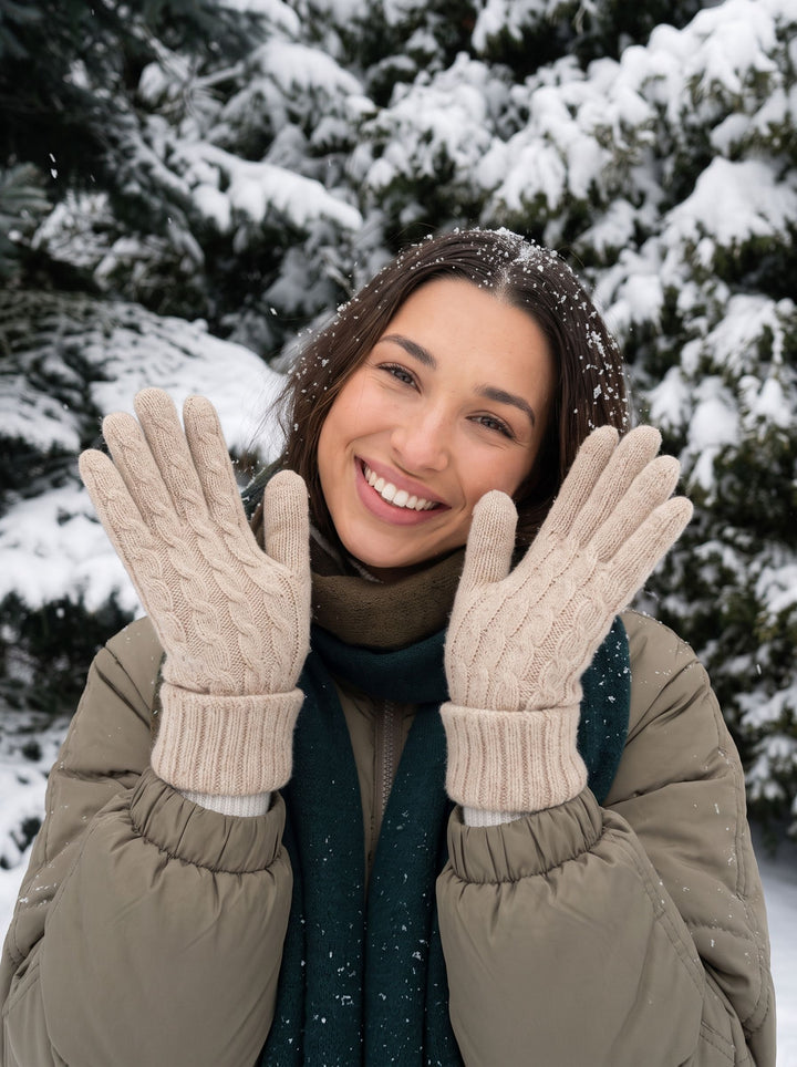 Fleece-lined Cozy Cable Knit Winter Gloves