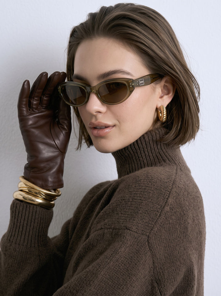 Vintage Oval Black Frame Sunglasses