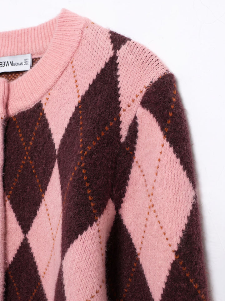 Cropped Argyle Pattern Knit Cardigan