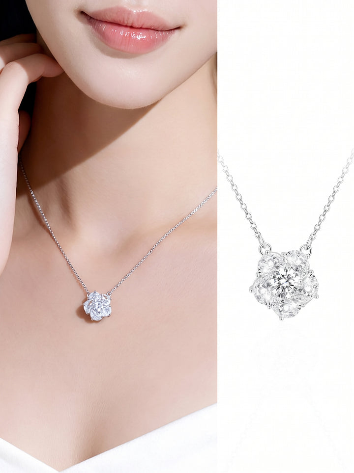 Dainty Sparkling Flower Pendant Necklace