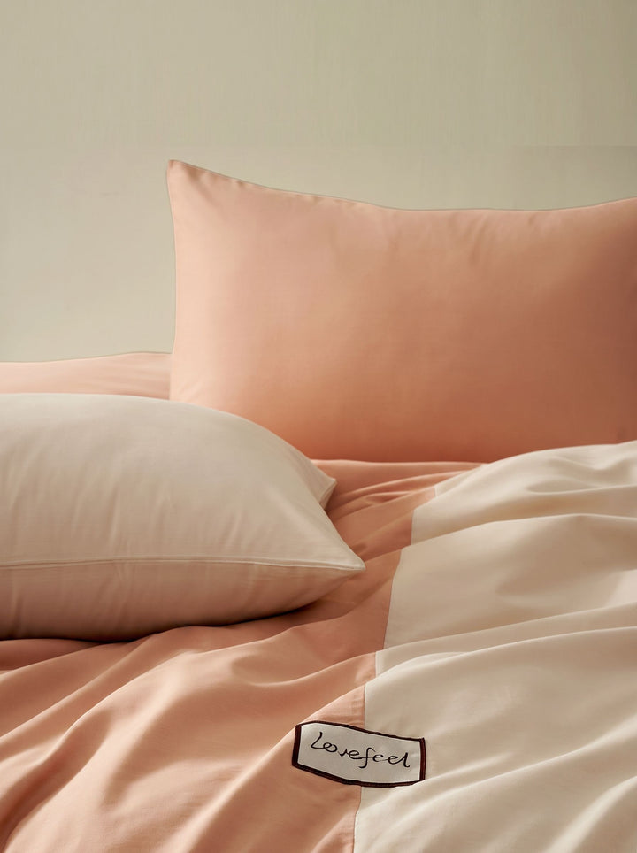 Soft Breathable Two Tone Bedding Set