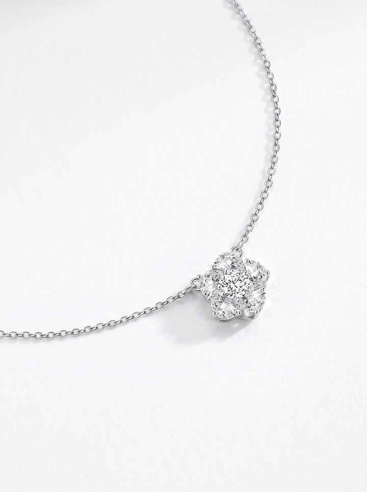 Dainty Sparkling Flower Pendant Necklace