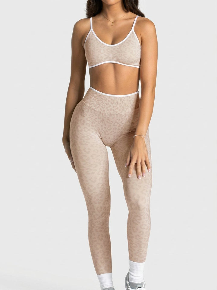 Seamless Leopard Print Workout Set