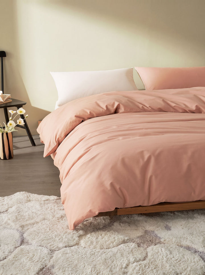 Soft Breathable Two Tone Bedding Set