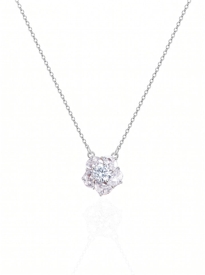 Dainty Sparkling Flower Pendant Necklace