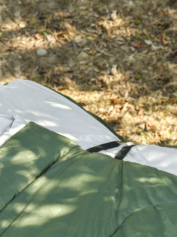 2-Person Folding Camping Cot Portable Outdoor Bed Set with Sleeping Bag, Inflatable Air Mattress, Comfort Pillows and Carry Bag, Soft and Comfortable for Outdoor Travel Camp Beach Vacation