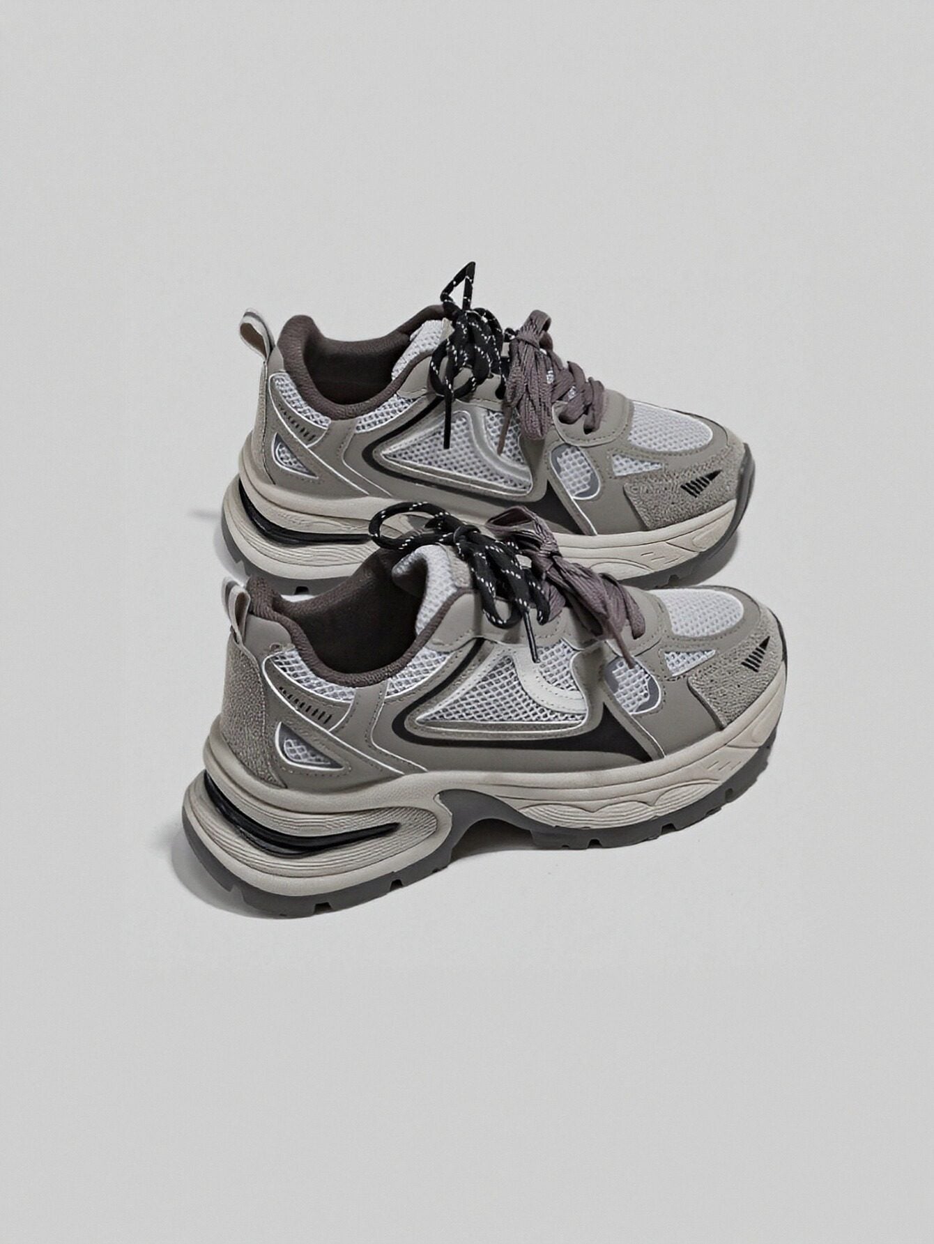 Mesh Upper Chunky Sole Vintage Sneakers-Gray