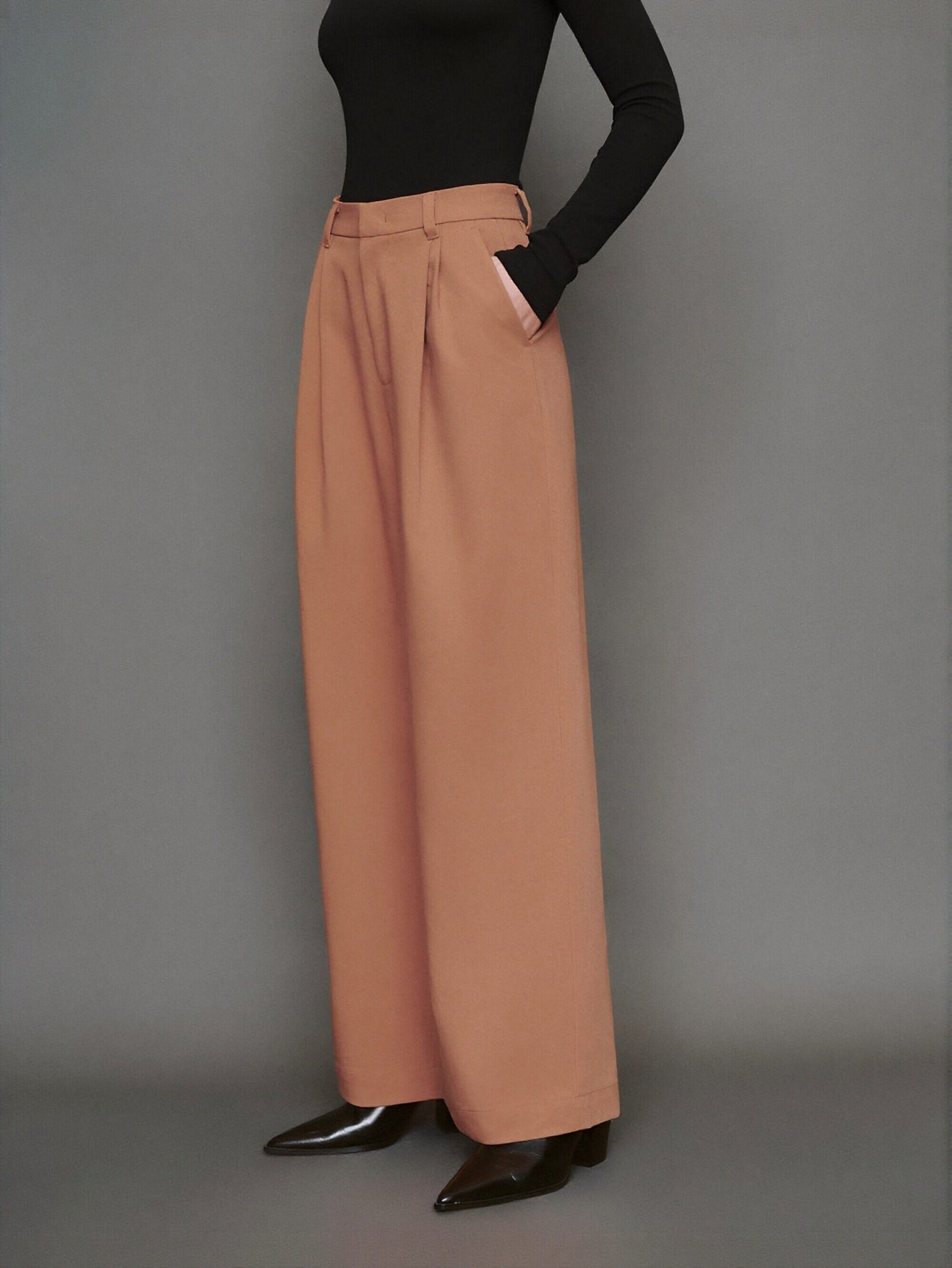 Urban Revivo Wide-Leg Loose Pants-Peach
