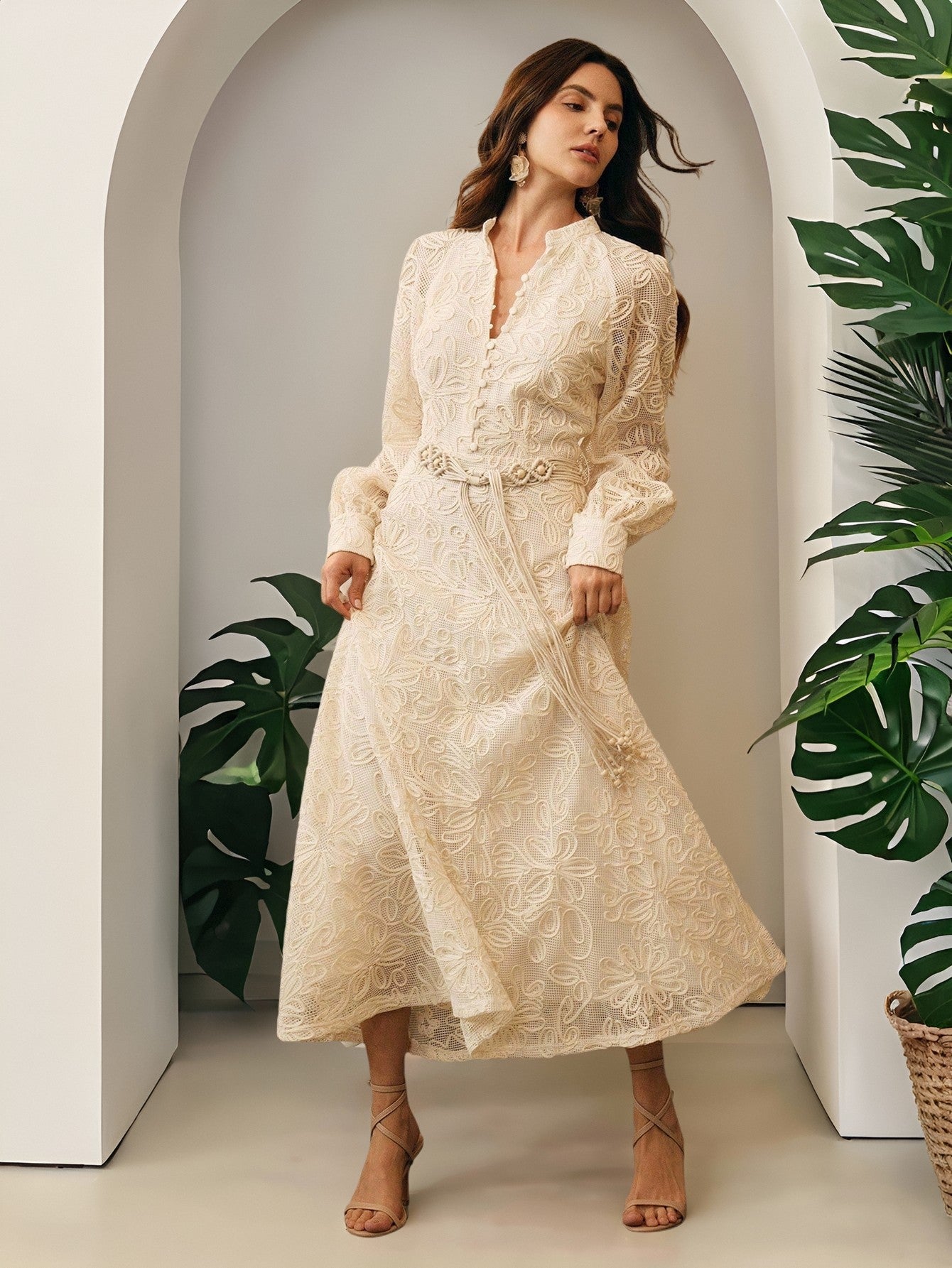 Elegant Floral Lace Long Sleeve Dress