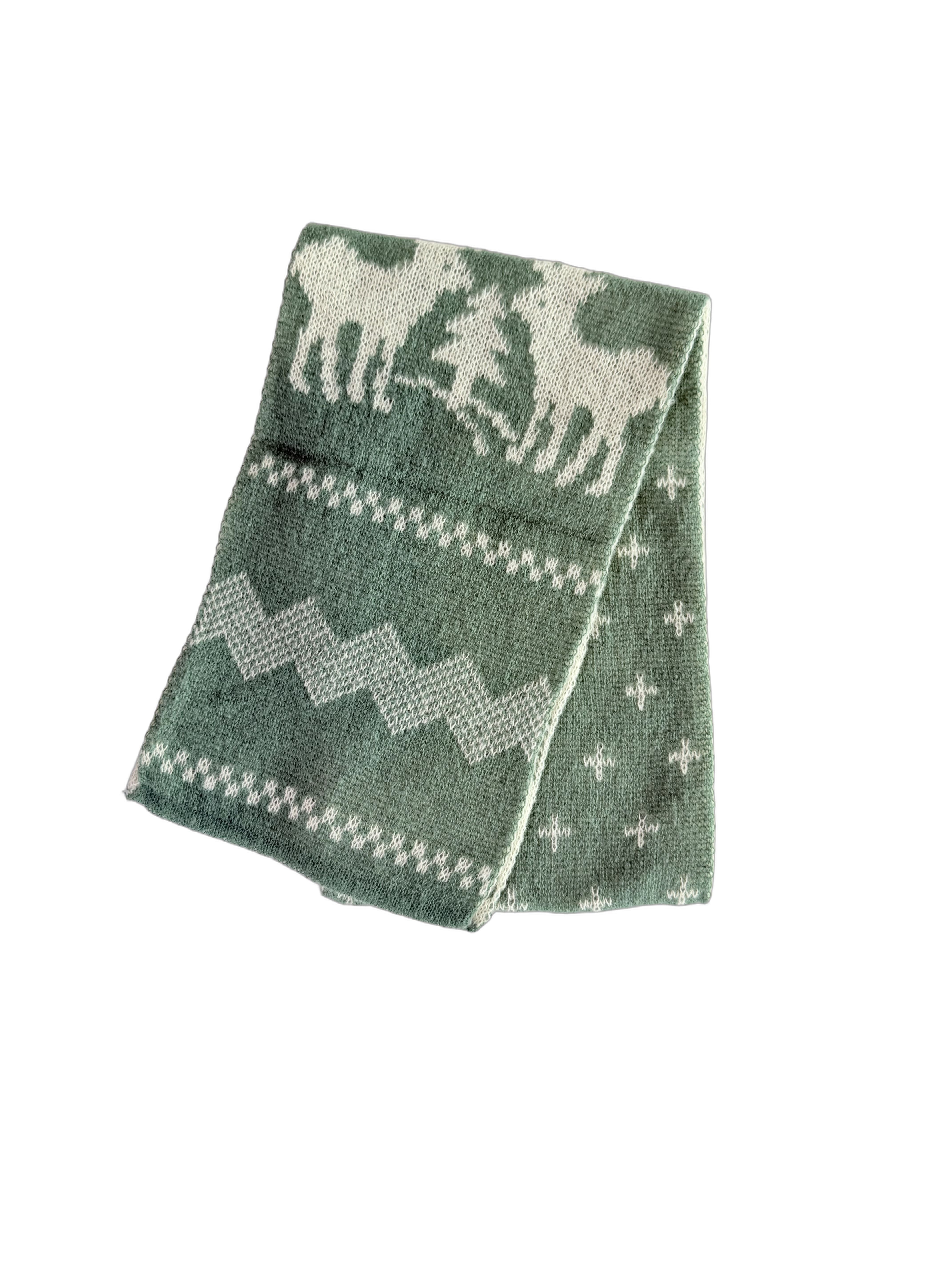 Cozy Reindeer Pattern Winter Scarf