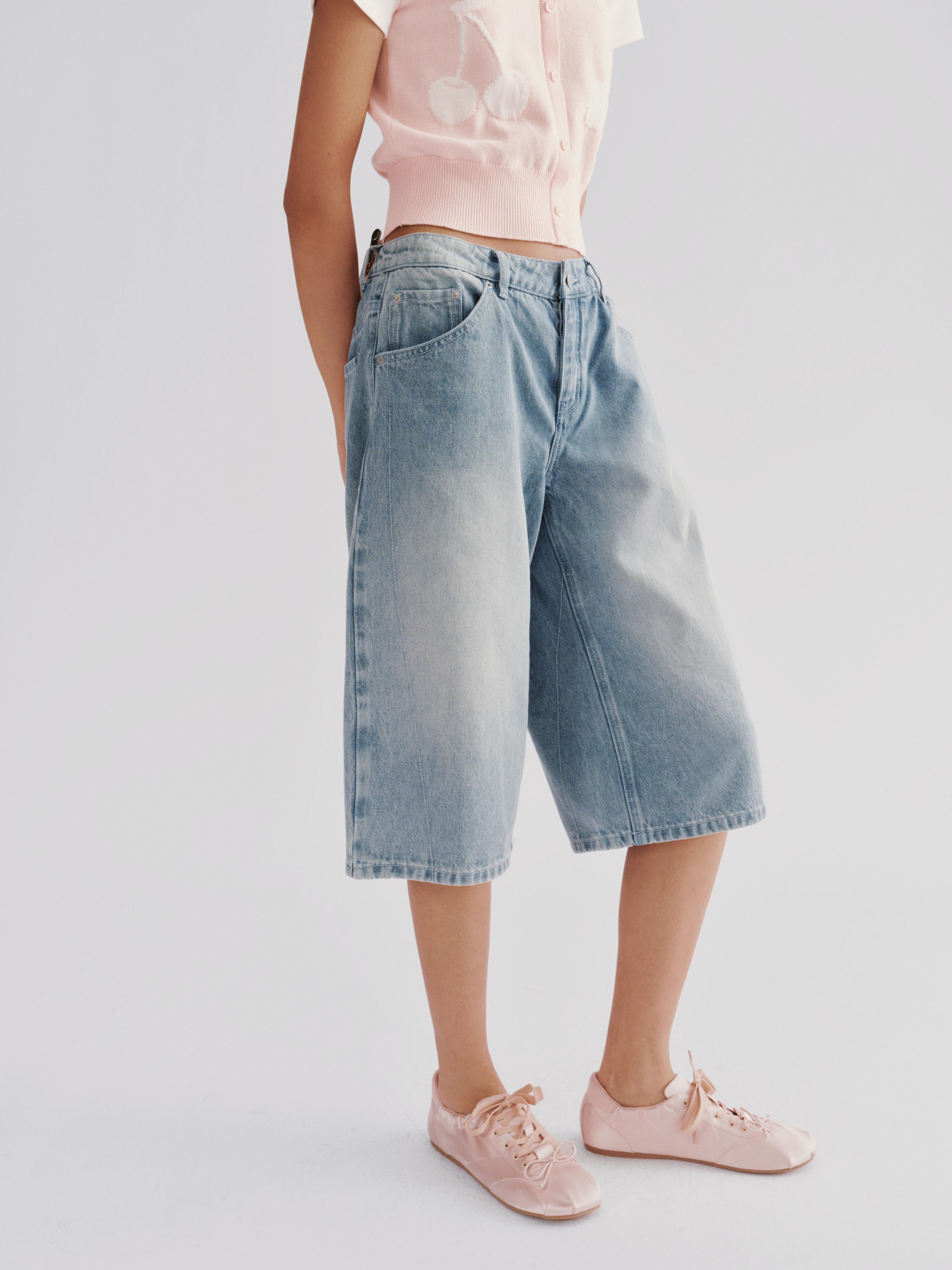 Cropped Barrel Leg Jeans