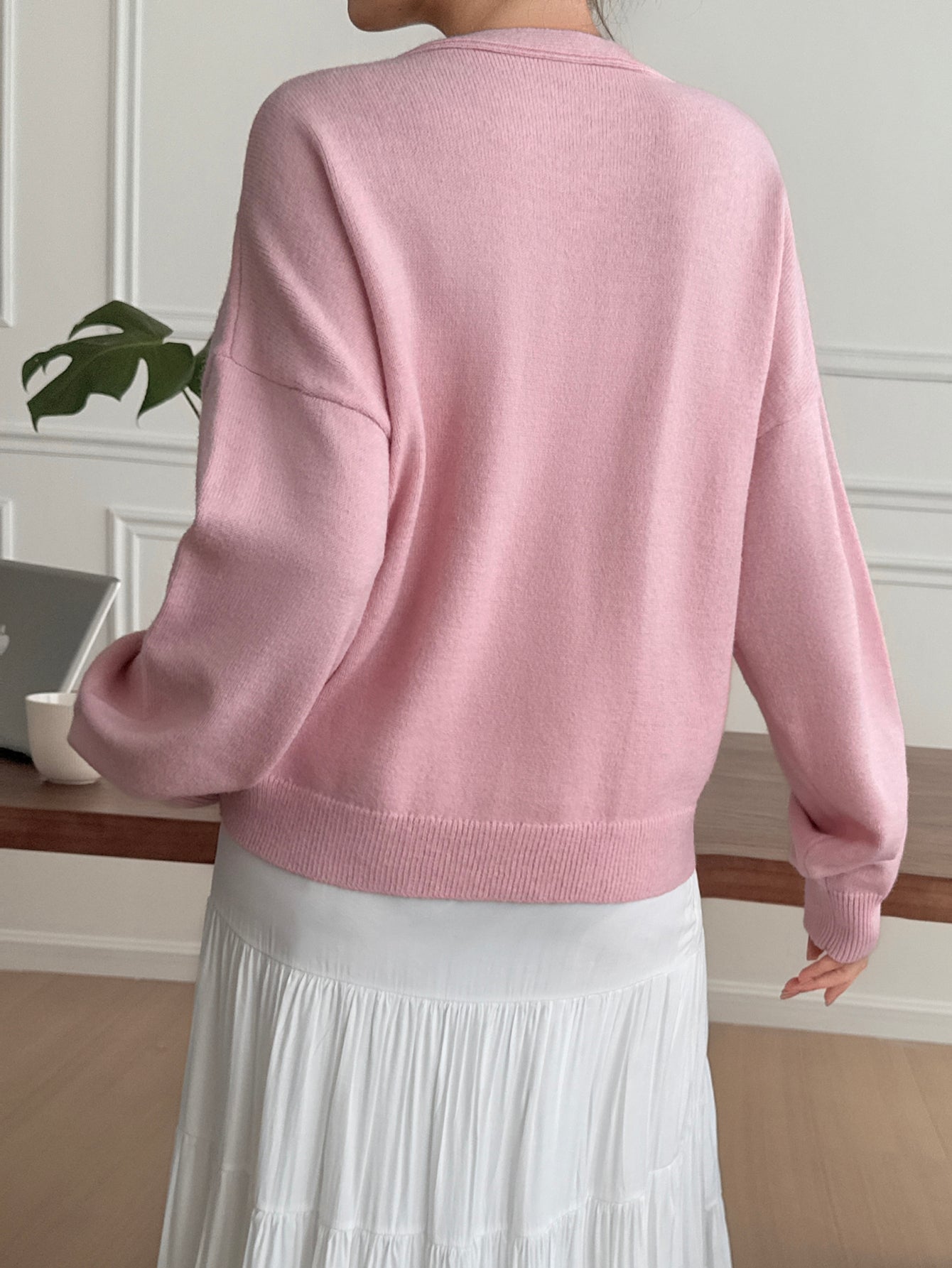 Soft-Touch V-Neck Button-Front Sweet Cardigan-Pink