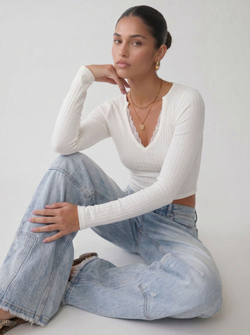 Ribbed Lace Trim Long Sleeve T-shirt