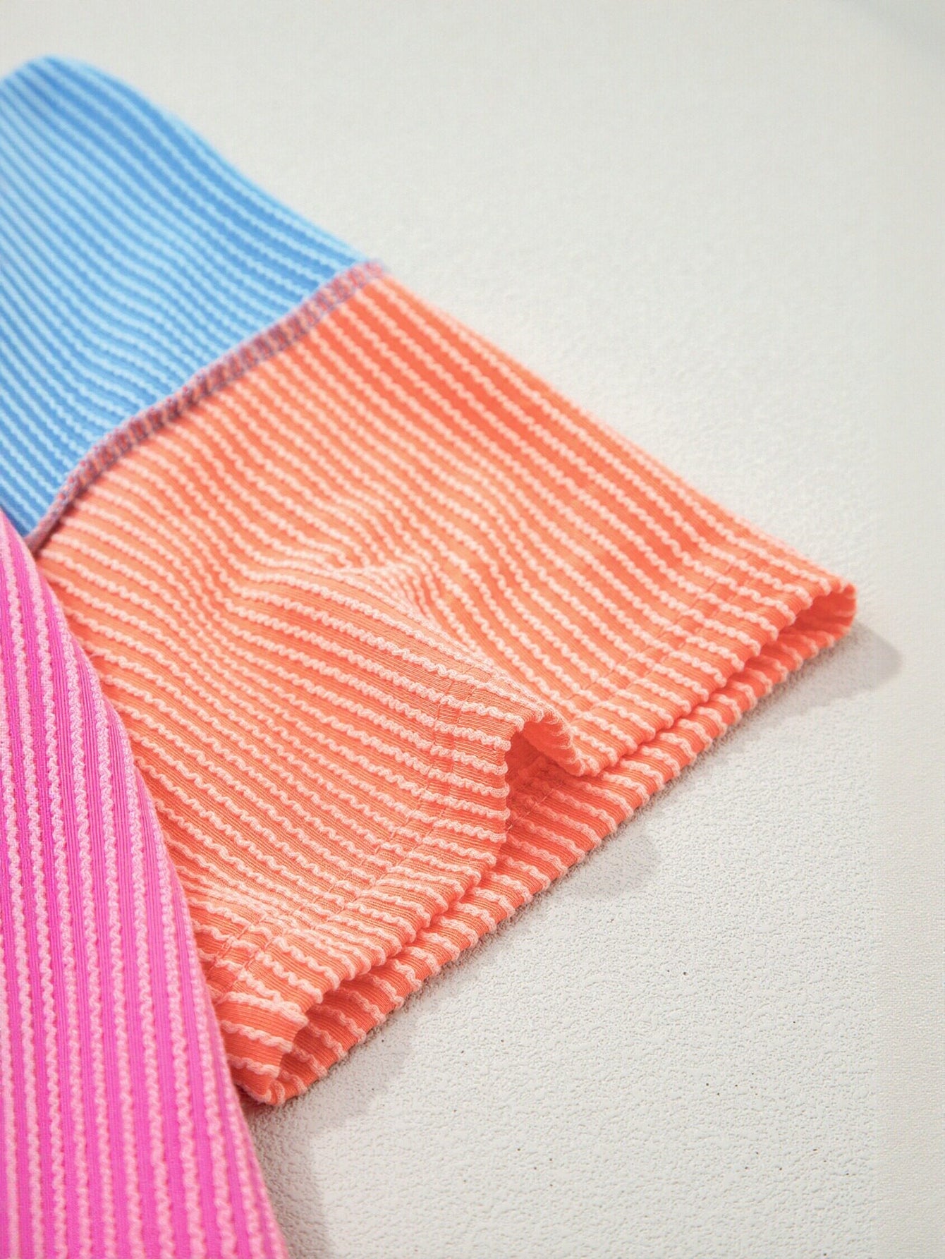 Colorblock Ribbed V Neck T Shirt
