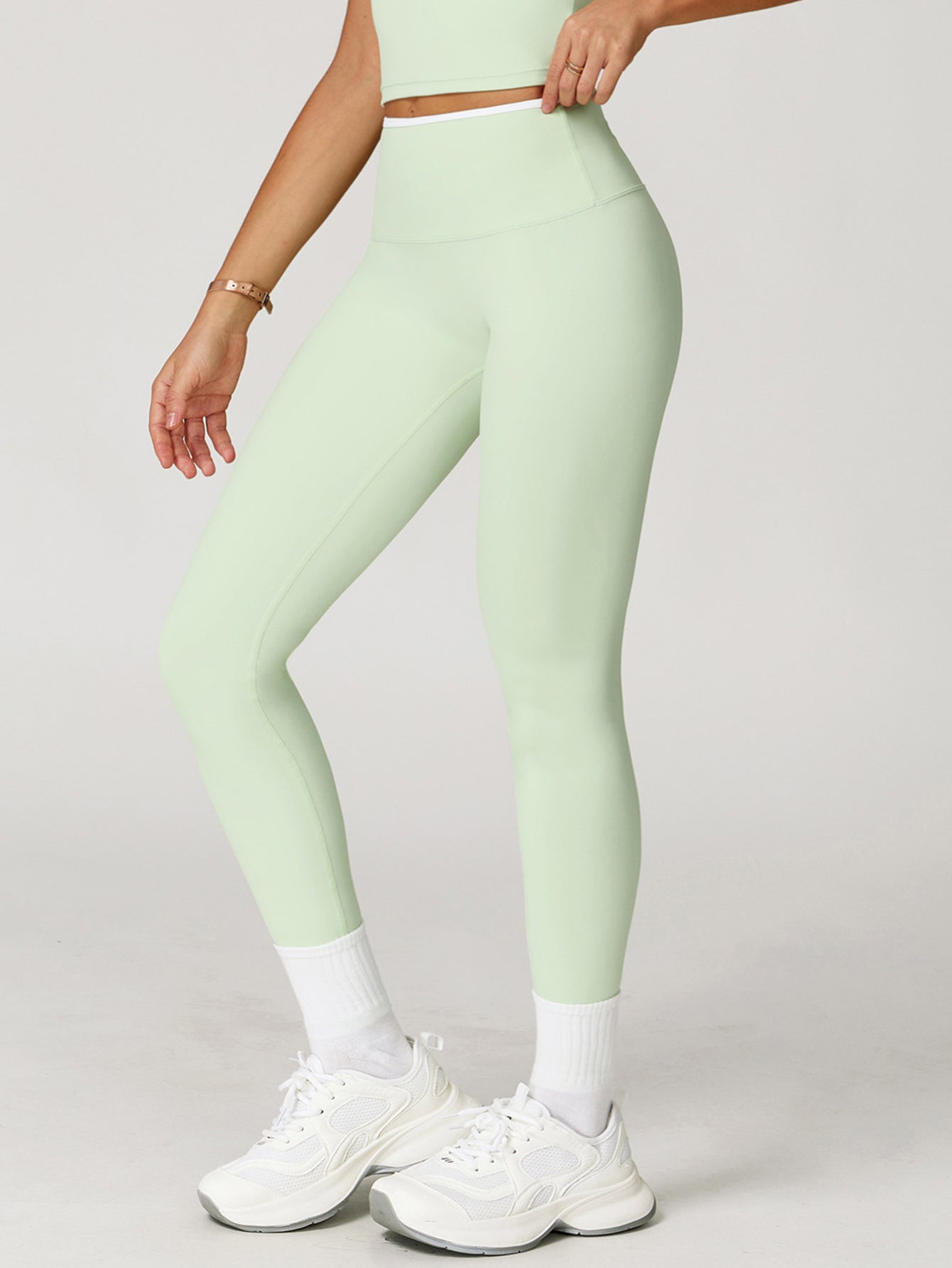 Seamless Sculpting Athletic Yoga Pants