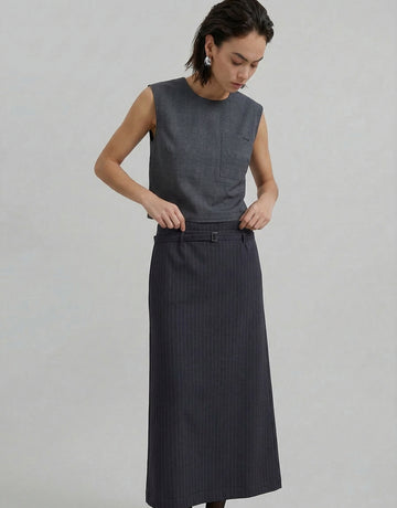 Round Neck Sleeveless Blouse