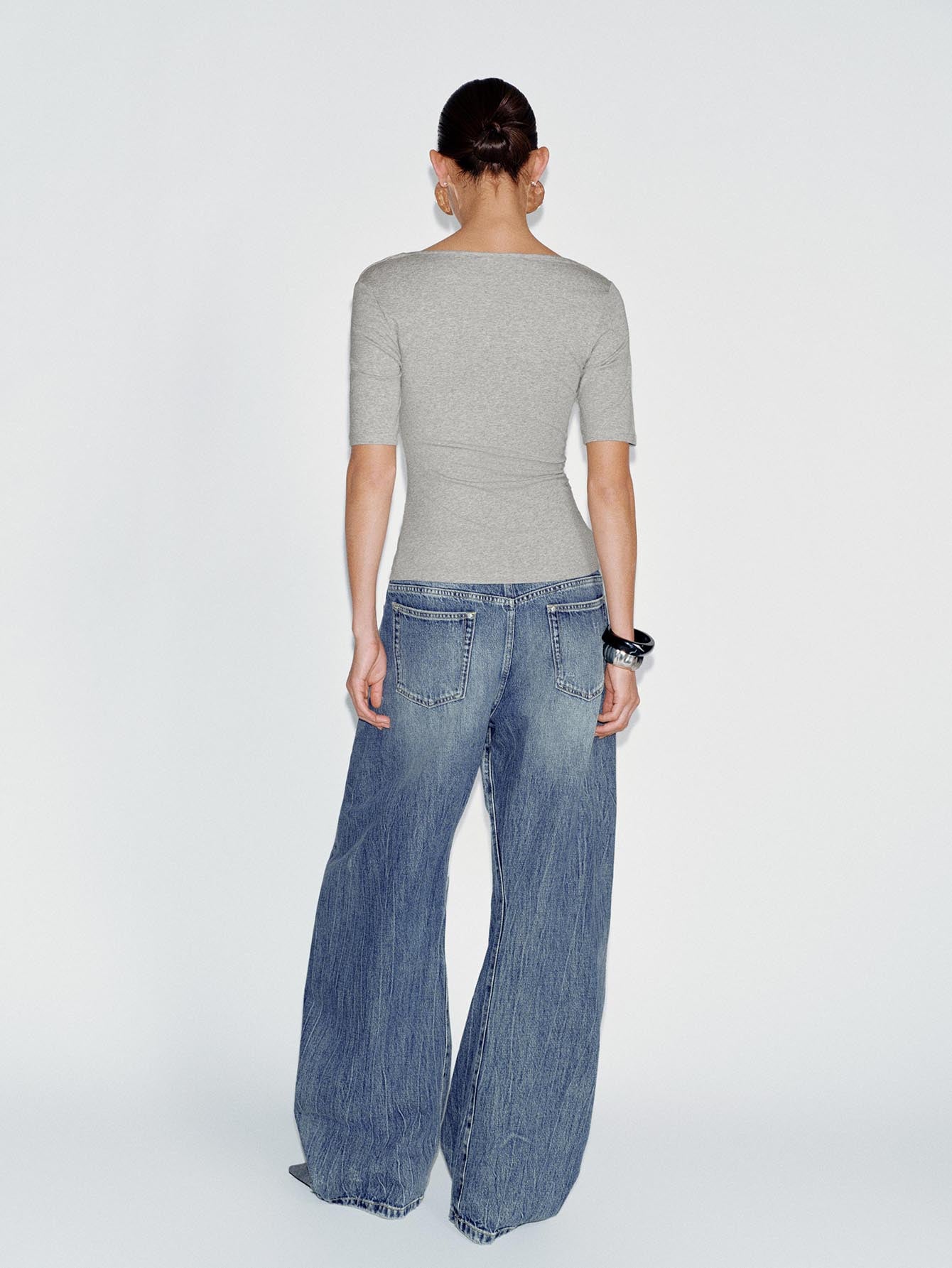Asymmetric Neck Ruched Skinny Fit T-Shirt