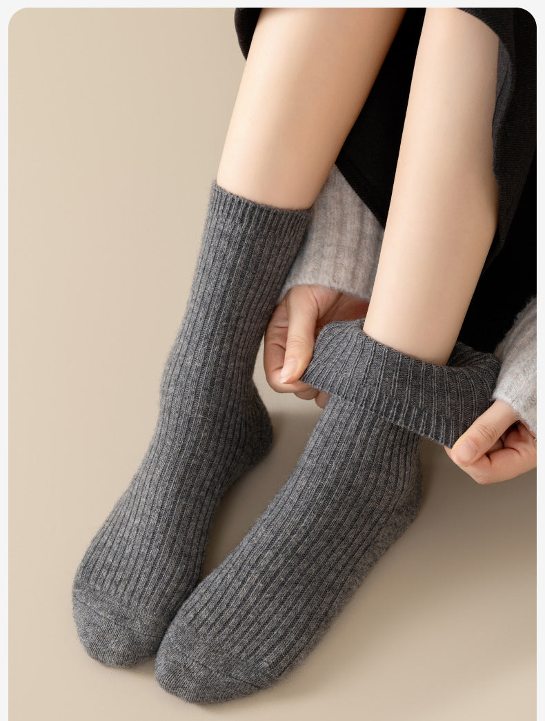 Soft Ribbed White Crew Socks
