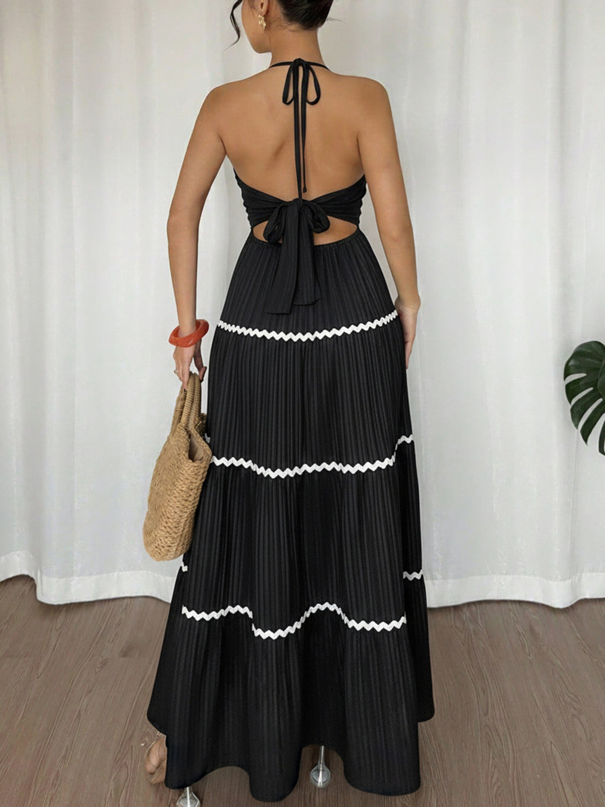 Halter Neck Tiered Edgy Maxi Dress