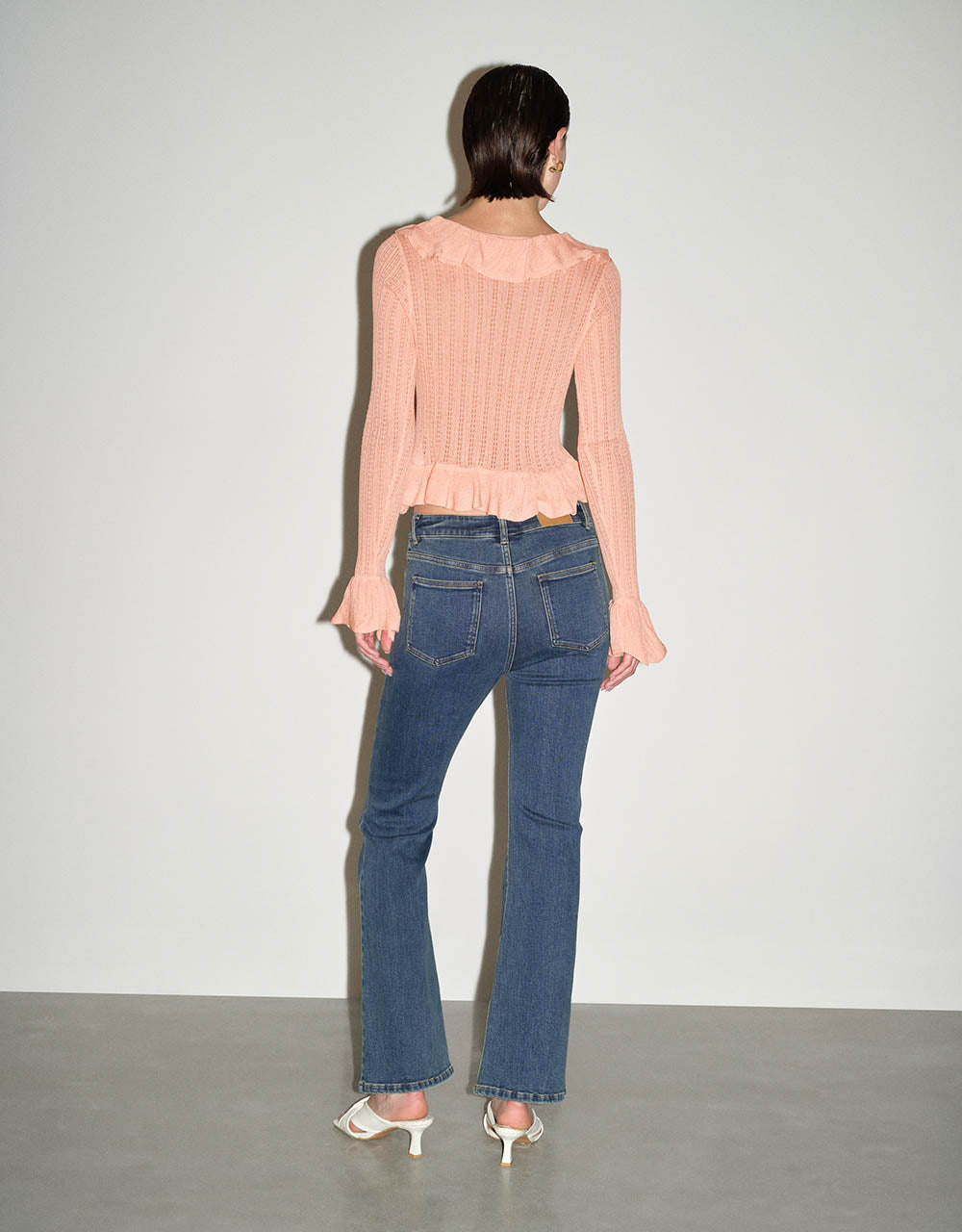 Urban Revivo Ruffle V-Neck Skinny Knitted Cardigan-Light Pink