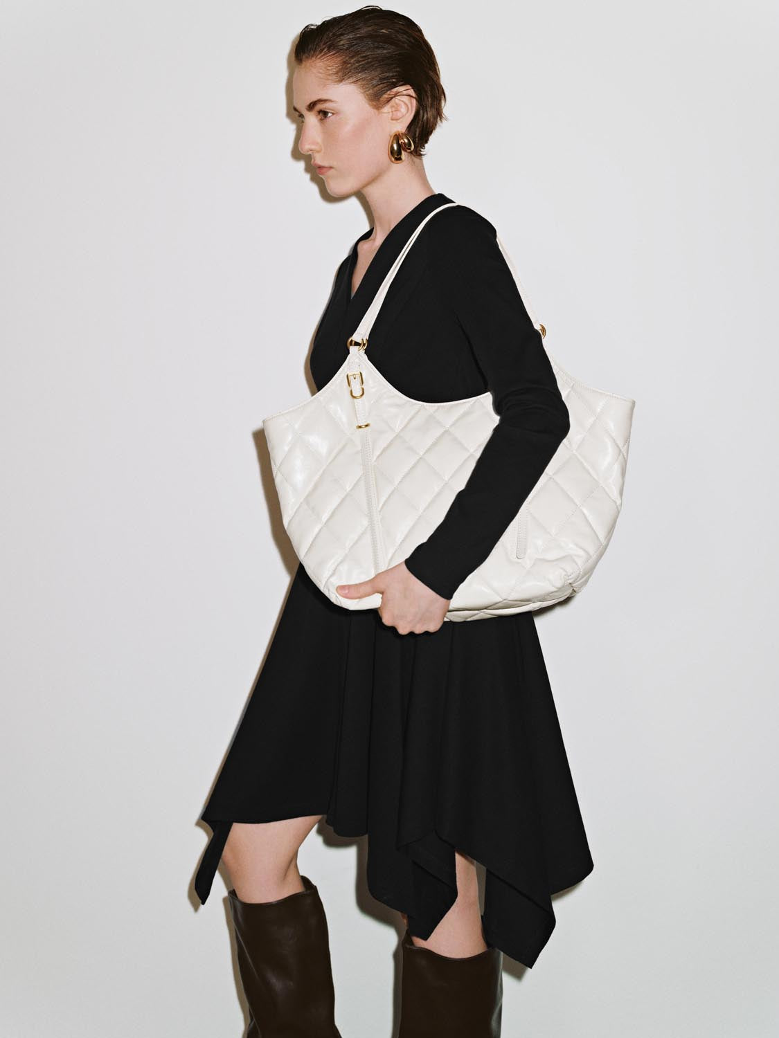 Urban Revivo Asymmetric Long Sleeve Midi Dresses-Black