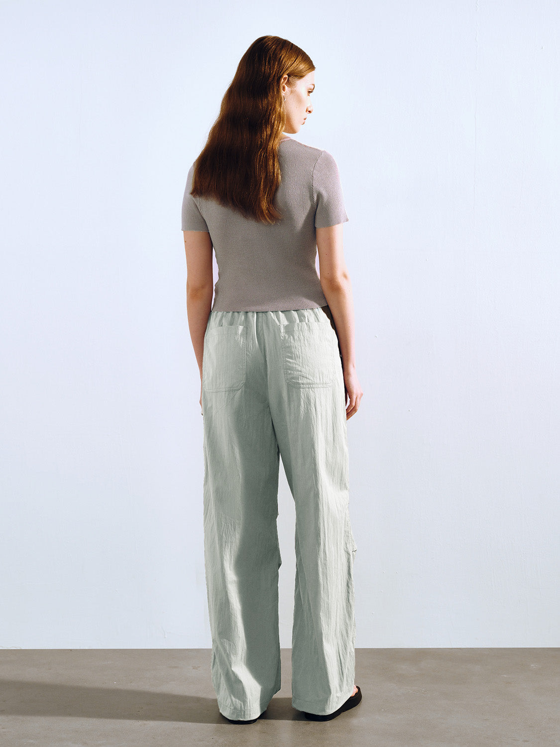 Urban Revivo Elastic Waist Loose Jogger Pants-Deep Green