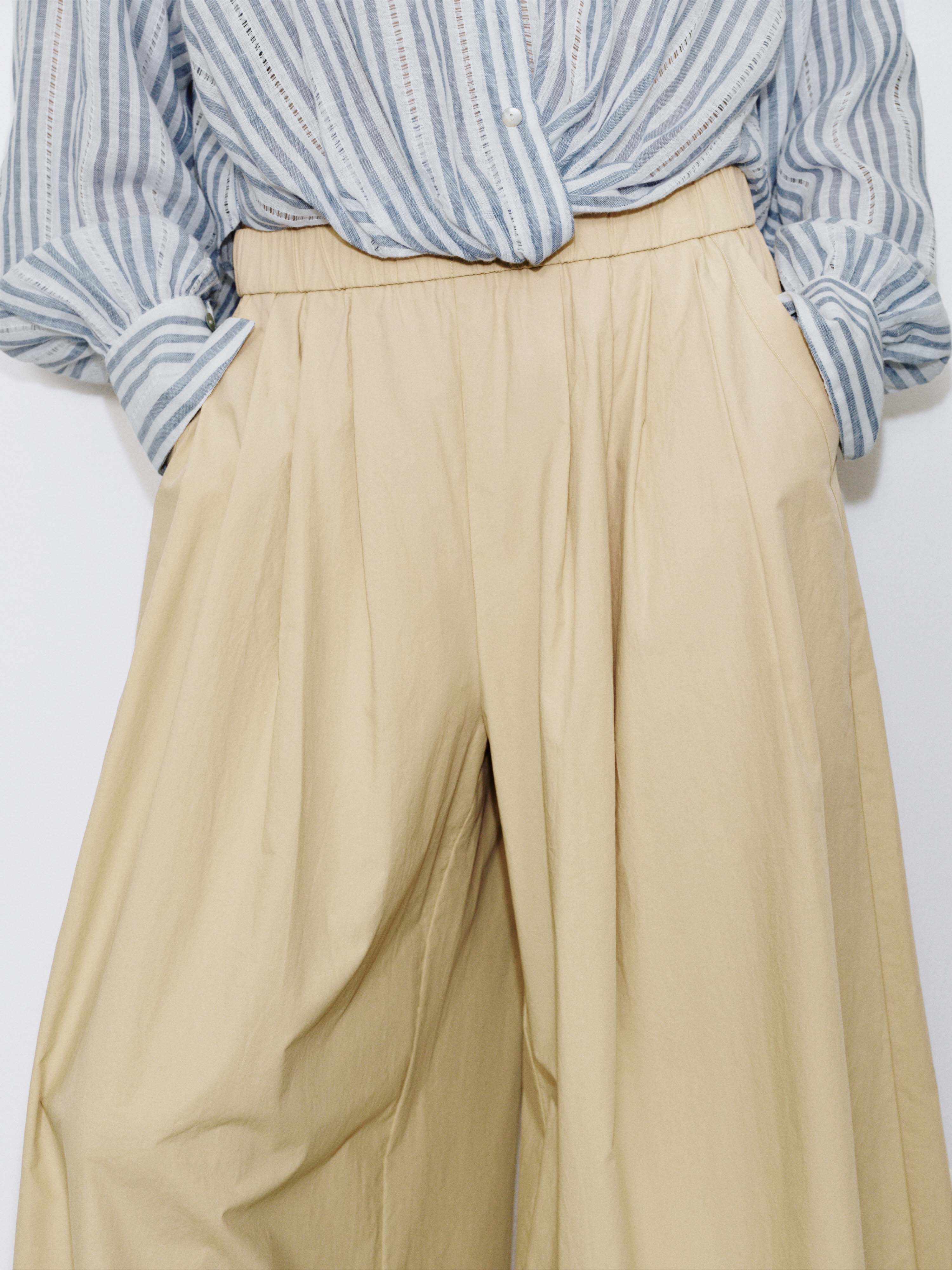 Pull On Pleated Wide Leg Pants