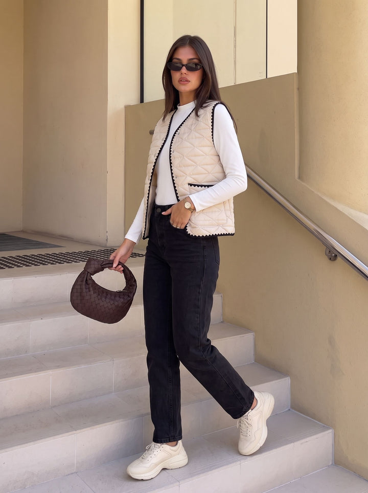 Lightweight Quilted Contrast Trim Vest