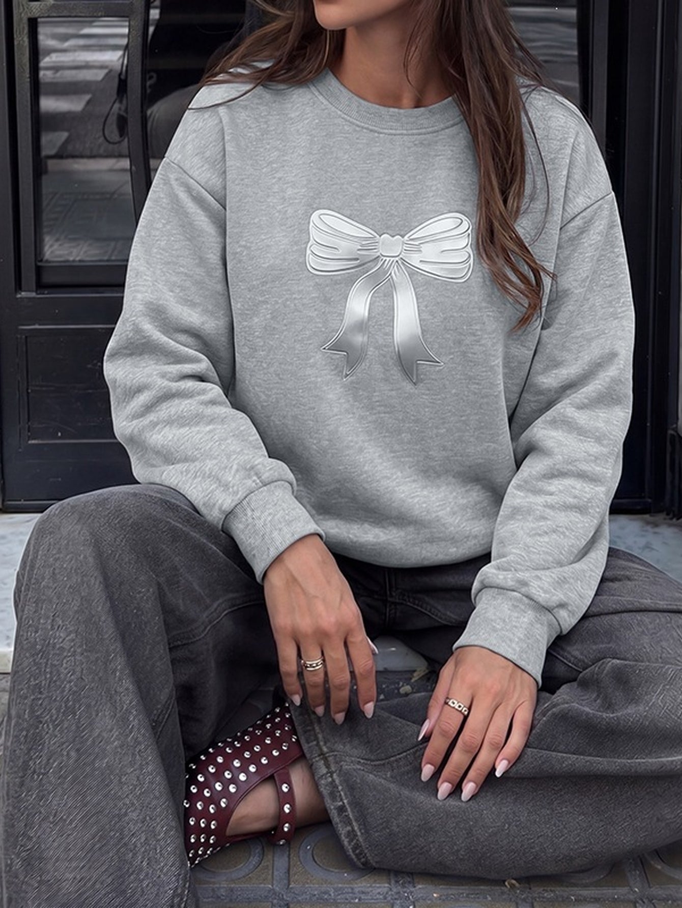 Cozy Bow Graphic Crewneck Sweatshirt