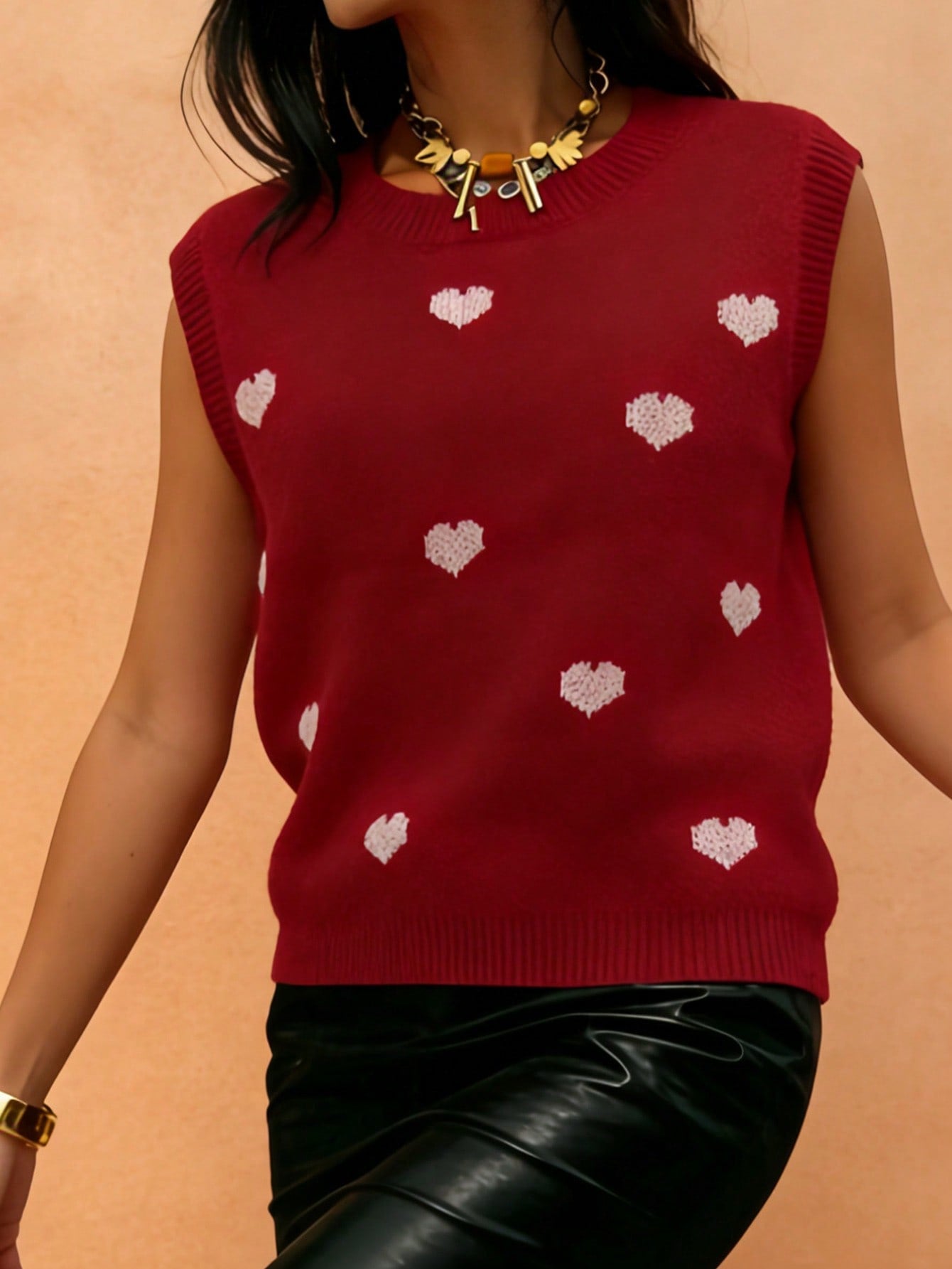 Heart Pattern Crewneck Knit Tank Top