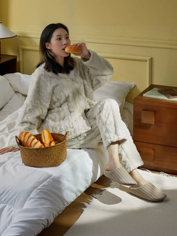 Cozy Striped Lightweight Indoor Slippers