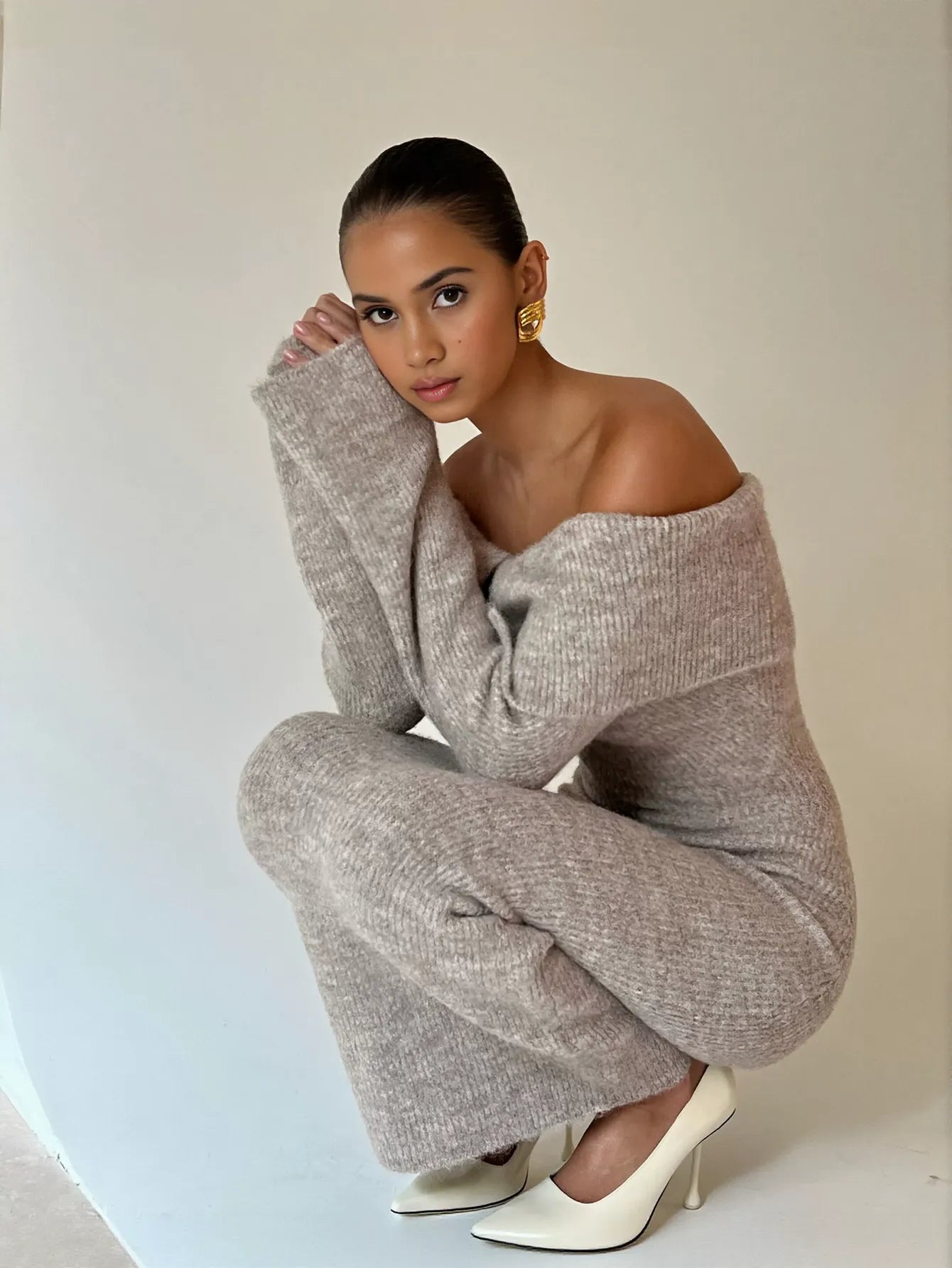 Off Shoulder Ribbed Knit Midi Dress