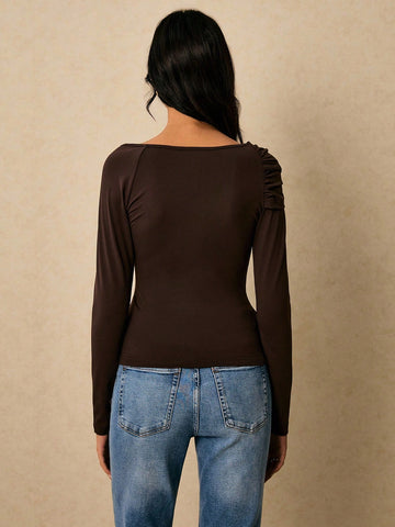 Ruched Metal Detail Slim Fit Tee