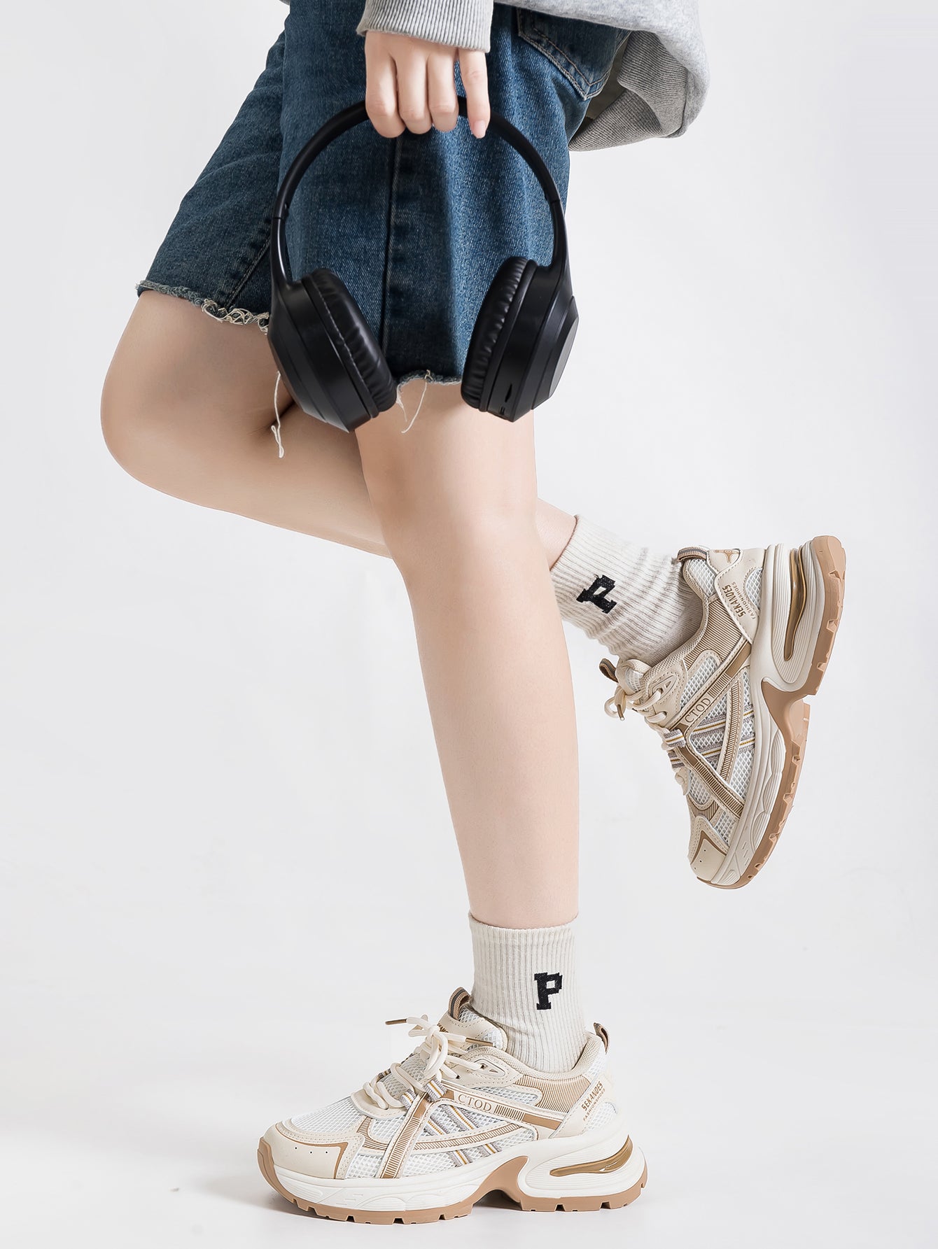 Chunky Sole Breathable Mesh Retro Athletic Shoes-Milan Beige