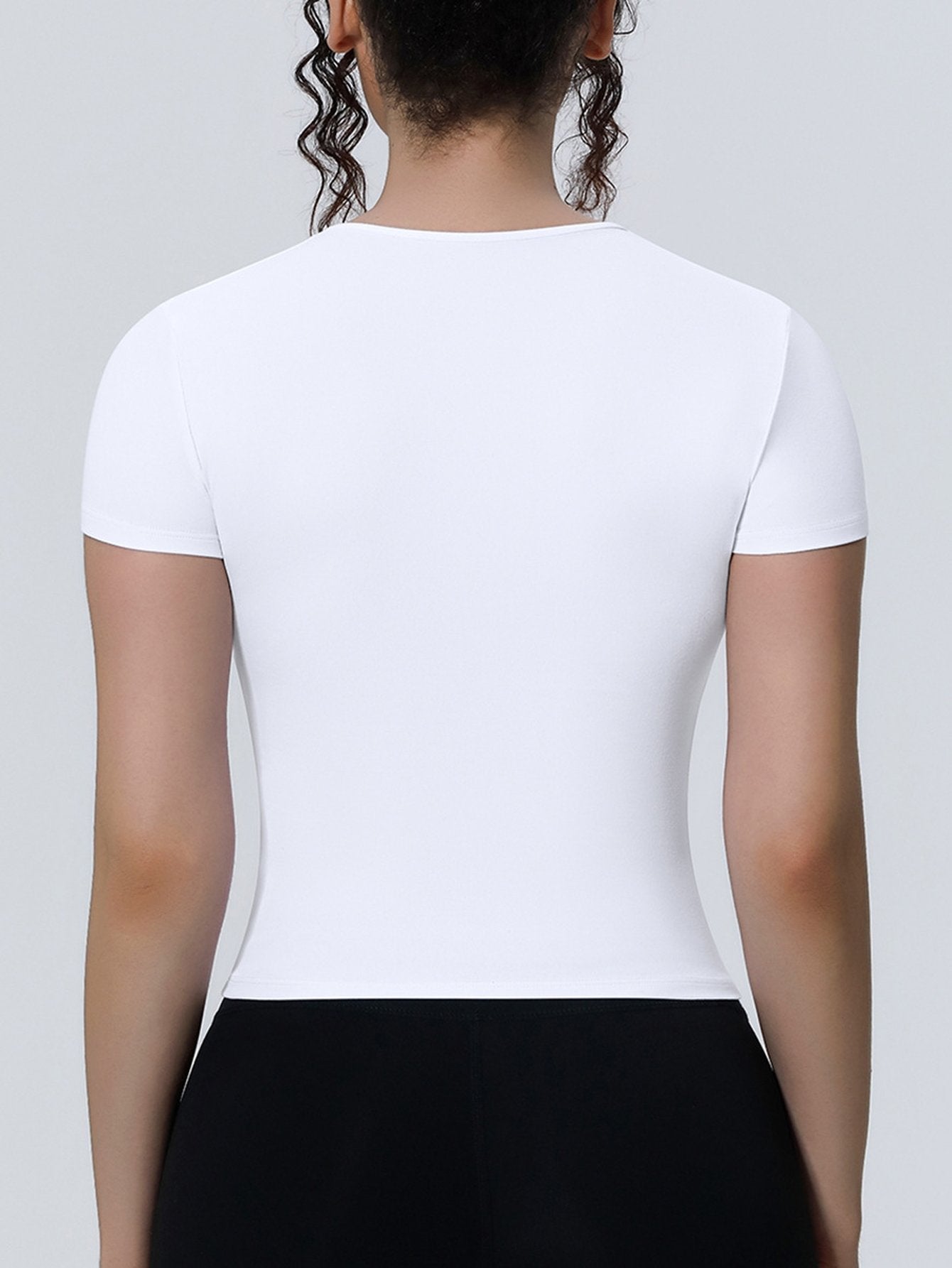 Seamless Stretchy Slim Fit Athletic Tee
