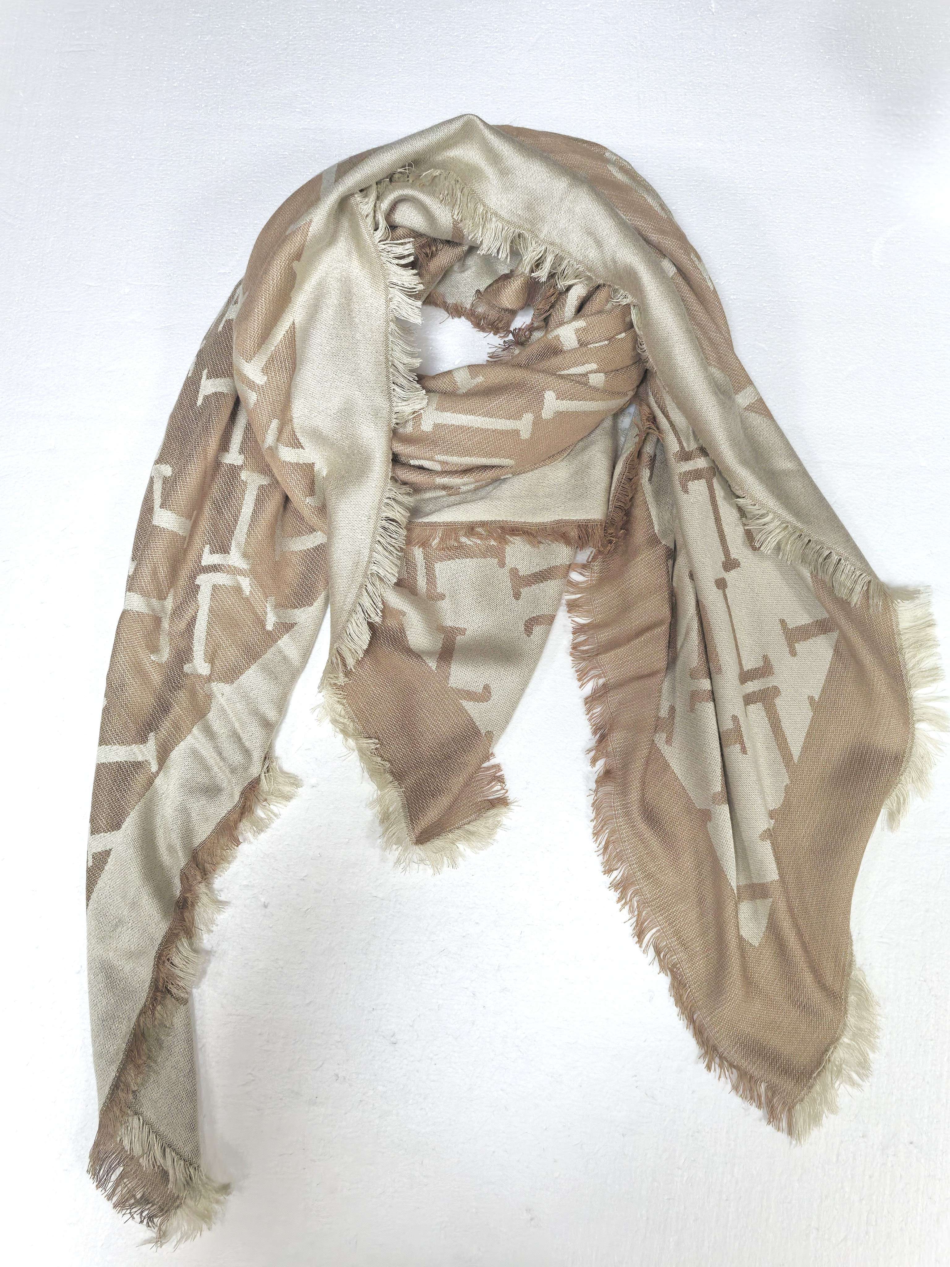 Luxurious Patterned Fringed Shawl Scarf