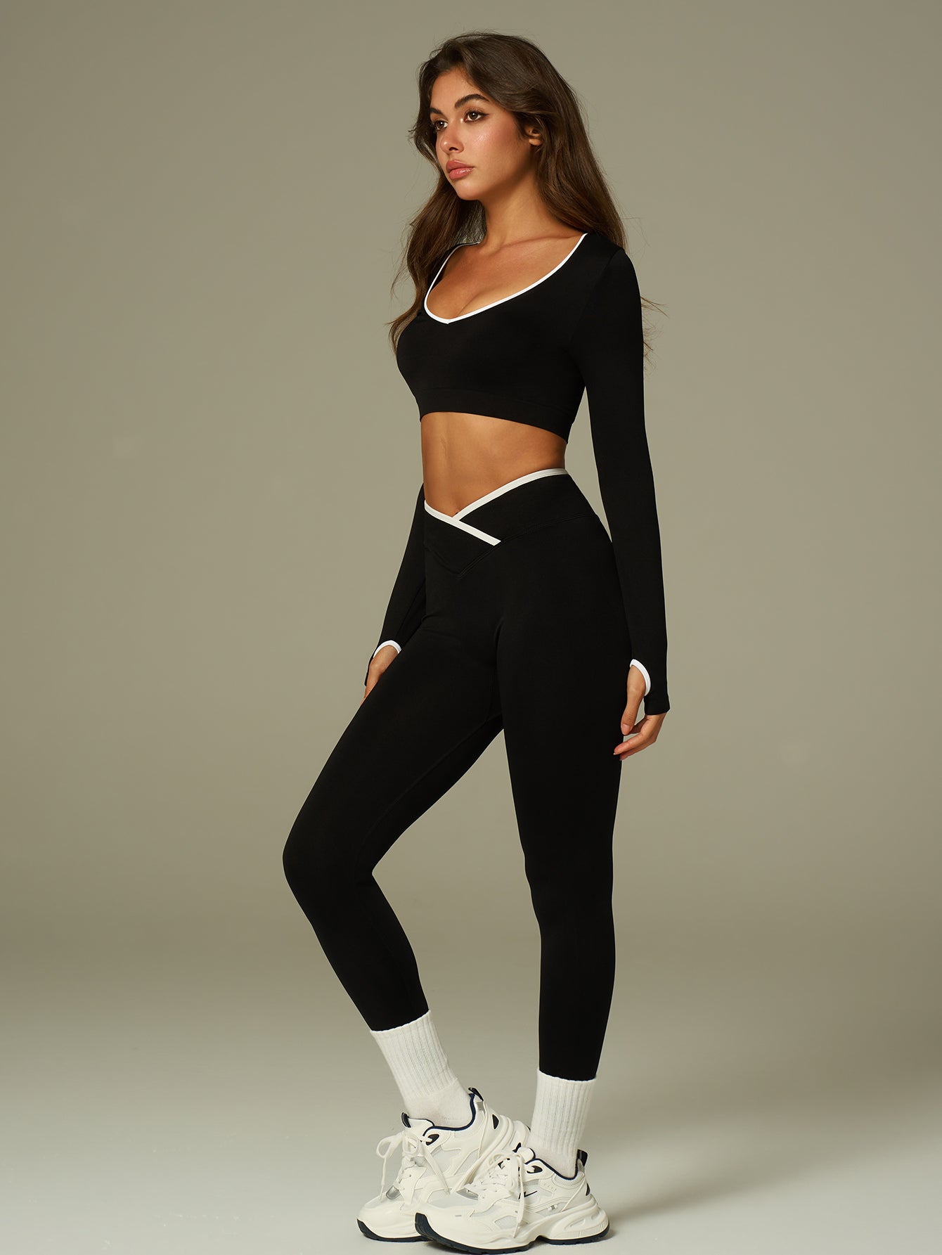 Racing-Stripe Cropped Set Sleek Yoga Set-Burgundy