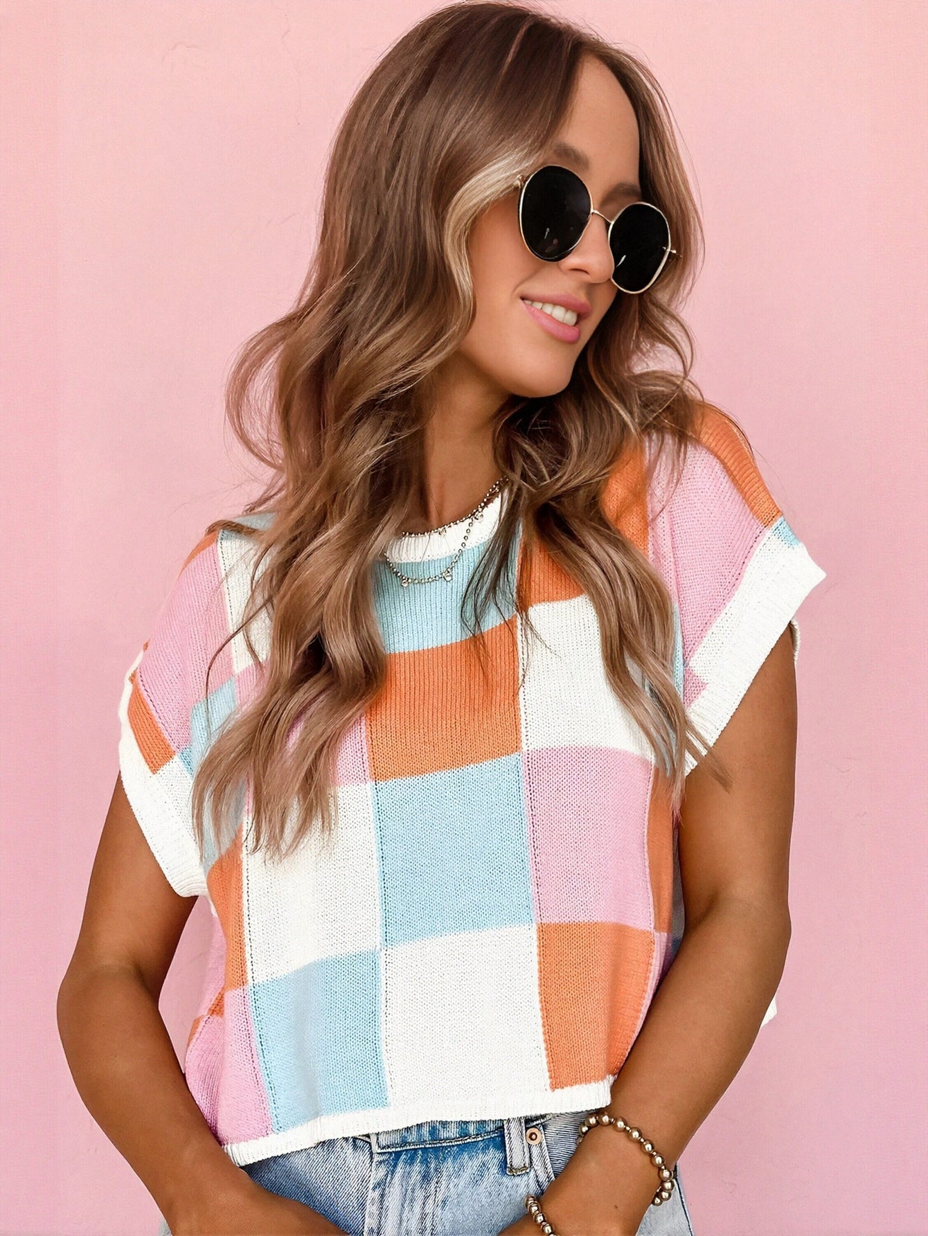 Color Blocked Sleeveless Sweater