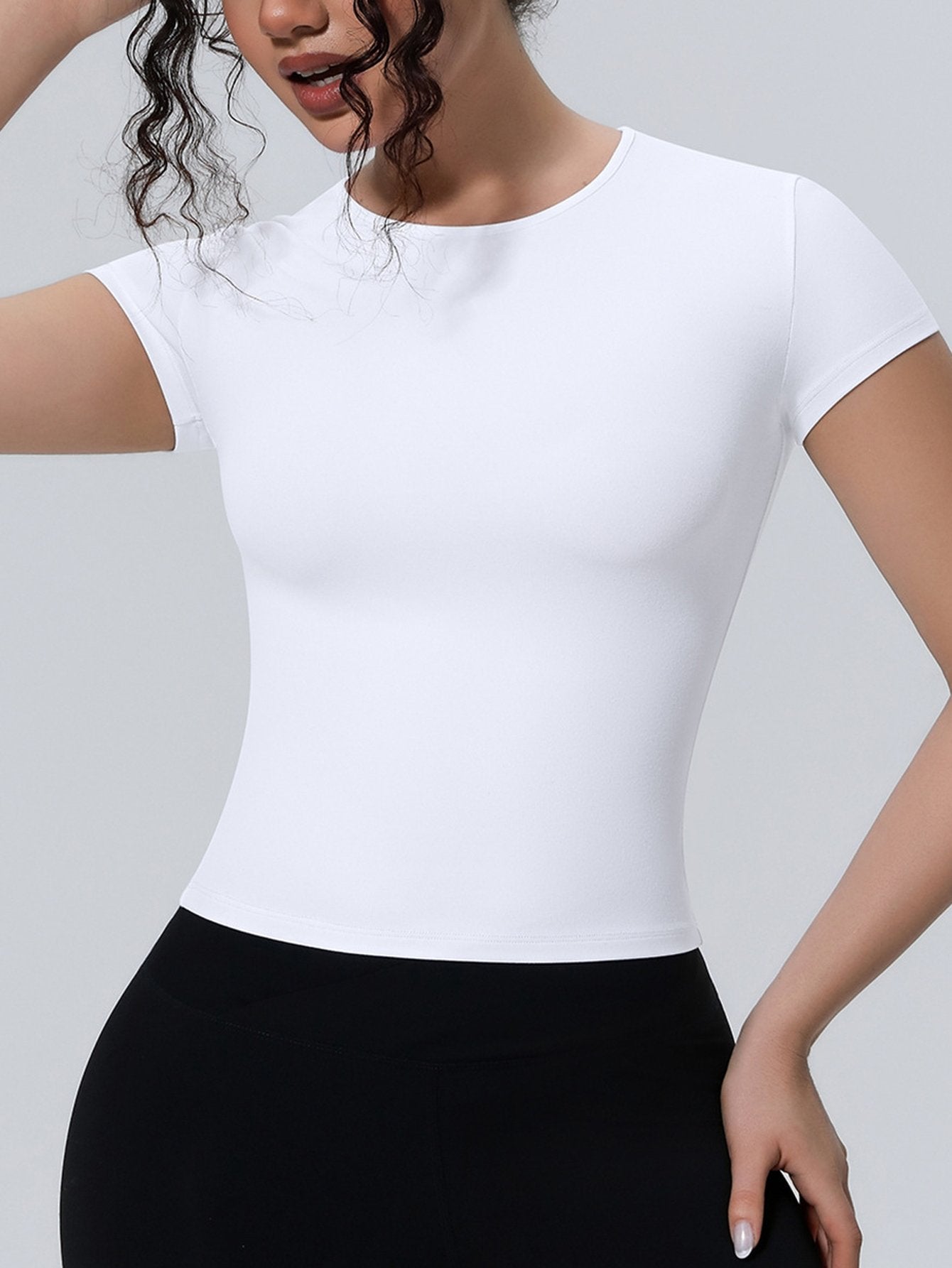 Seamless Stretchy Slim Fit Athletic Tee