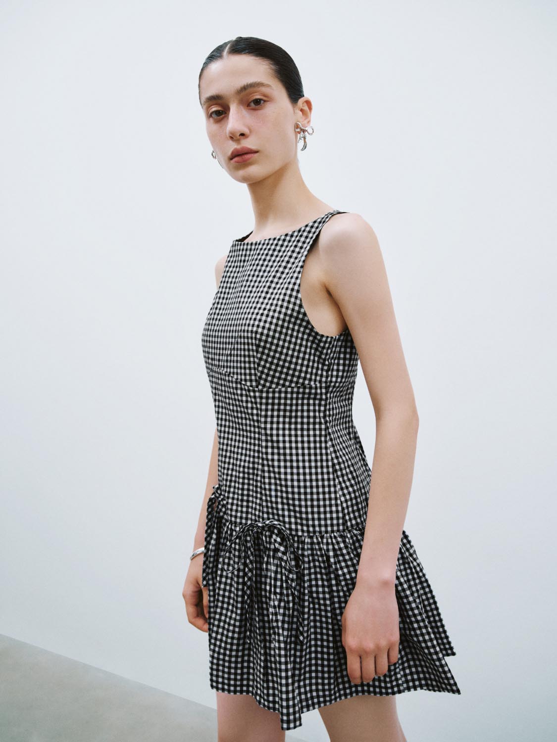 Urban Revivo Sleeveless A-Line Mini Dresses-Black Check