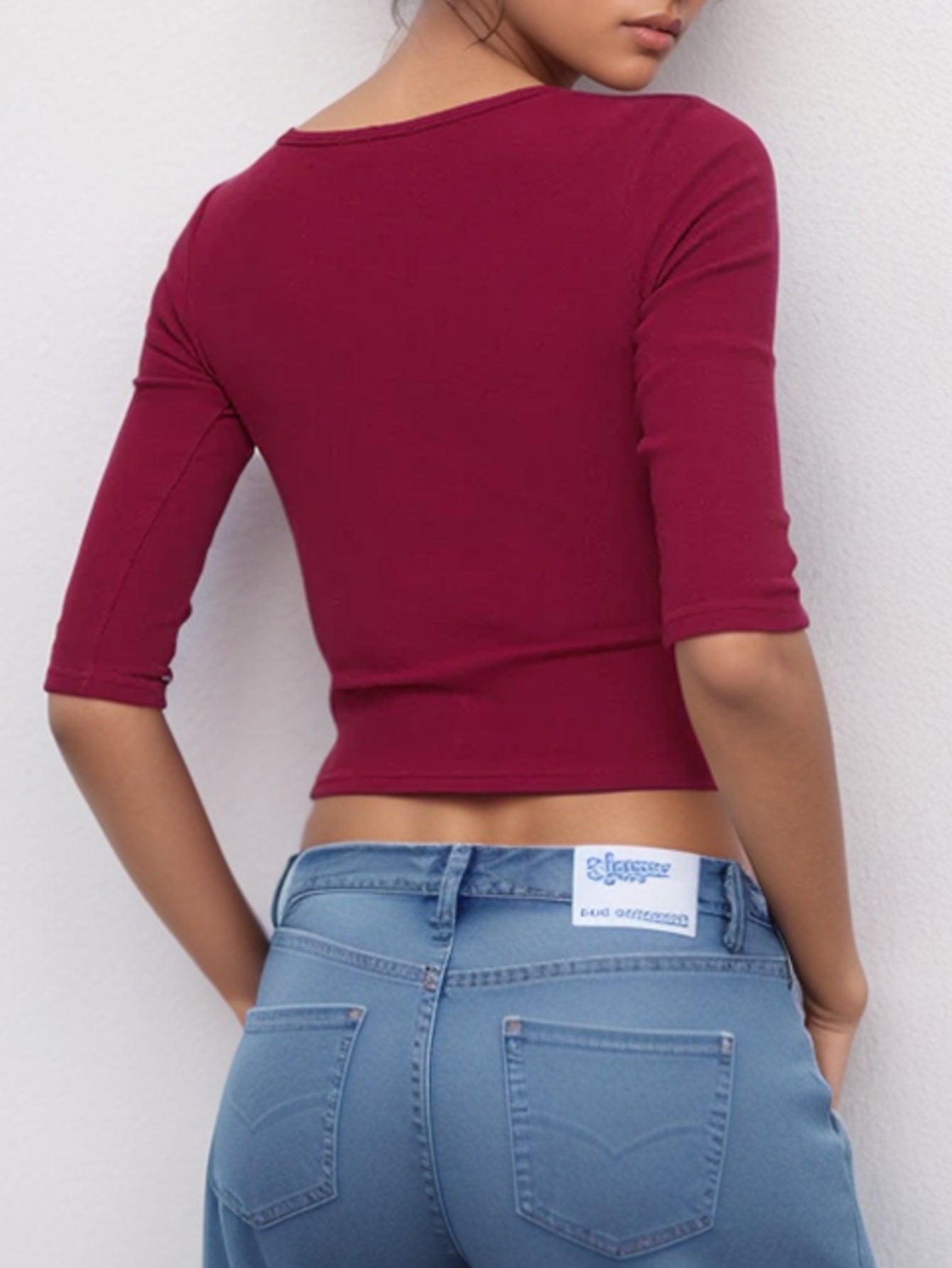 Three-quarter Sleeves Slim Fit Minimalist T-shirt-Black