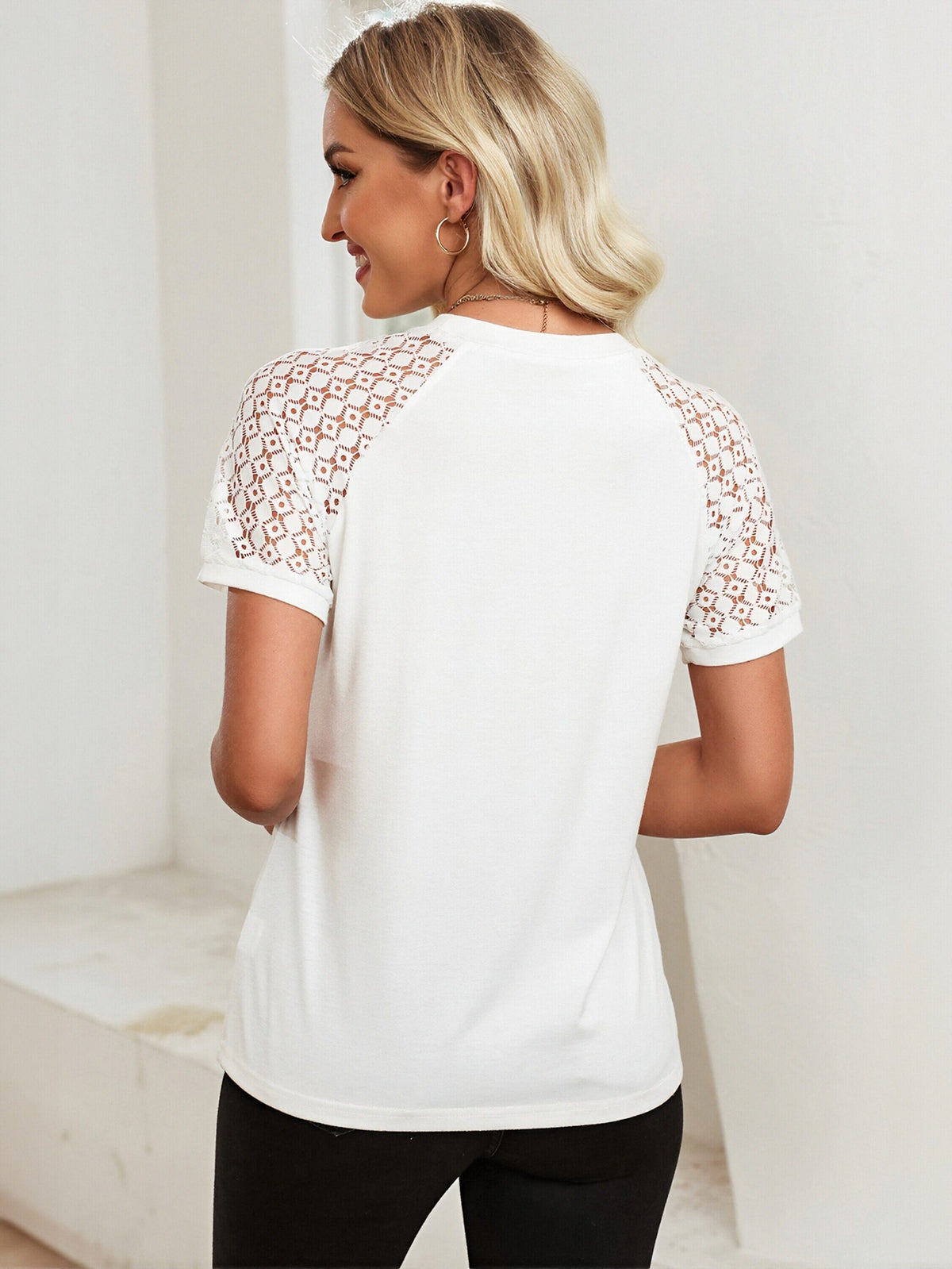 Pleated Lace Sleeve Casual T-Shirt