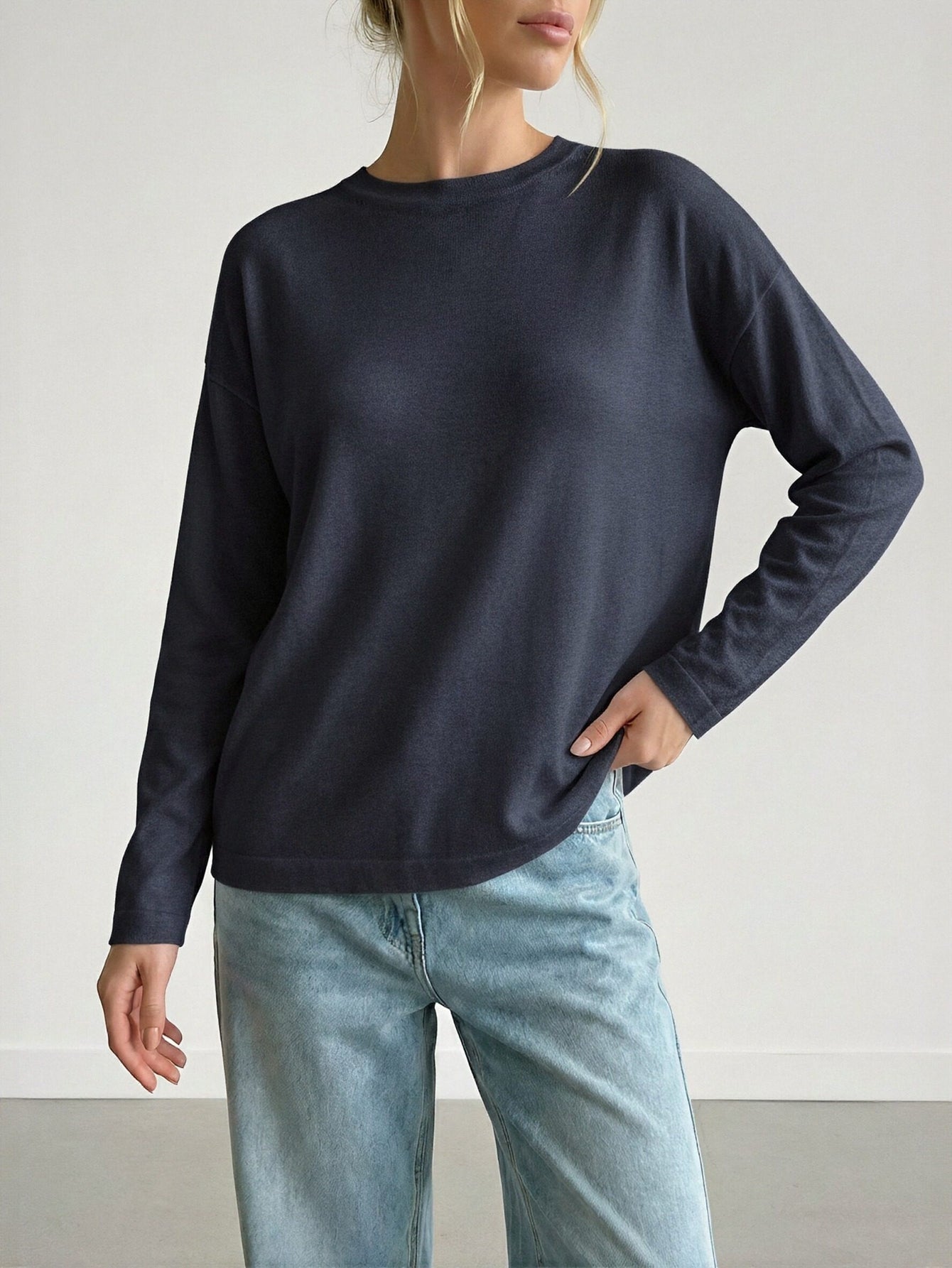 Lon Sleeves Loose Fit Soft Touch Basic T-shirt-White