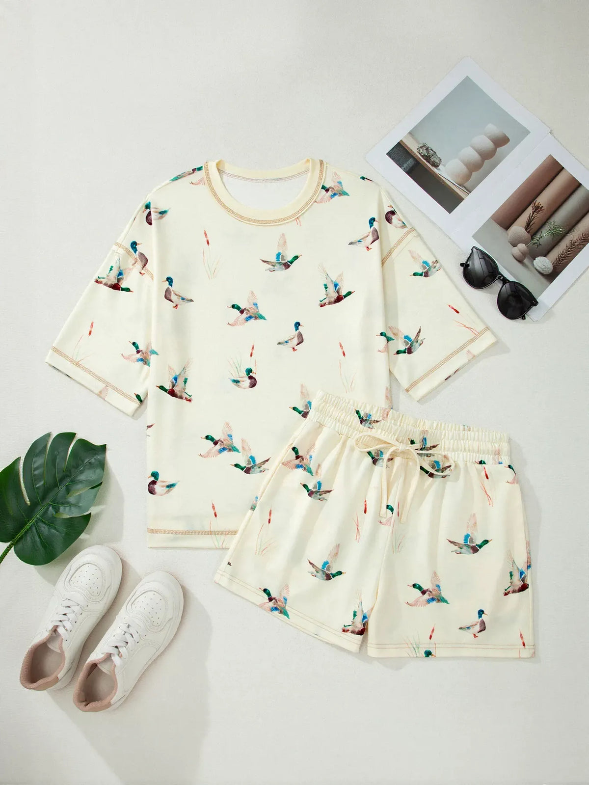 Cozy Duck Print Lounge Shorts Set