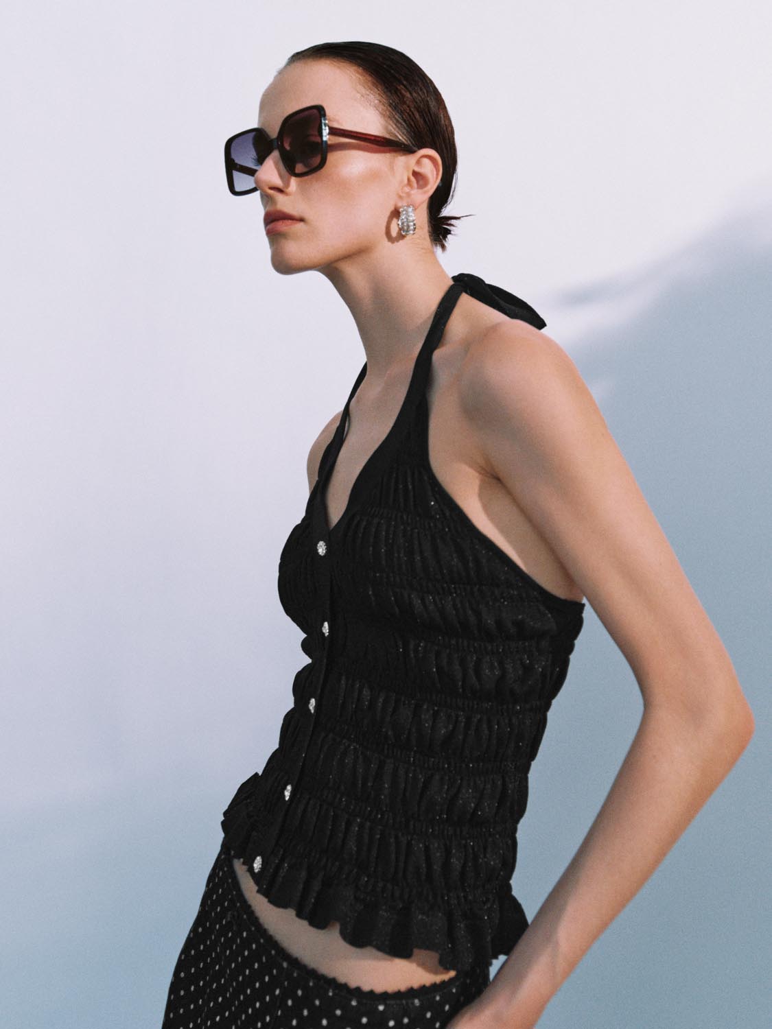 Urban Revivo Knitted Halter Neck Tops-Black
