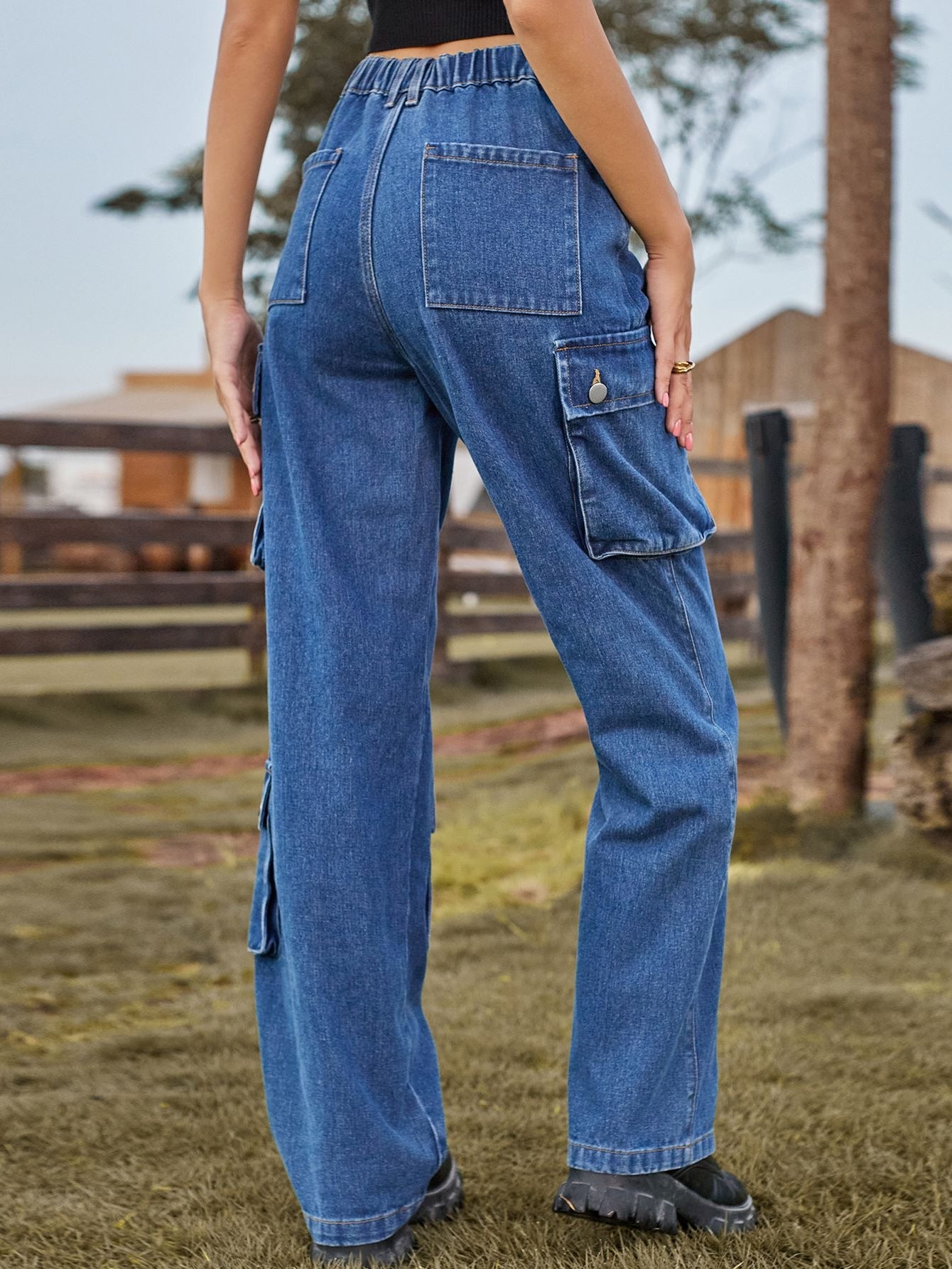 High Waisted Relaxed Cargo Jeans