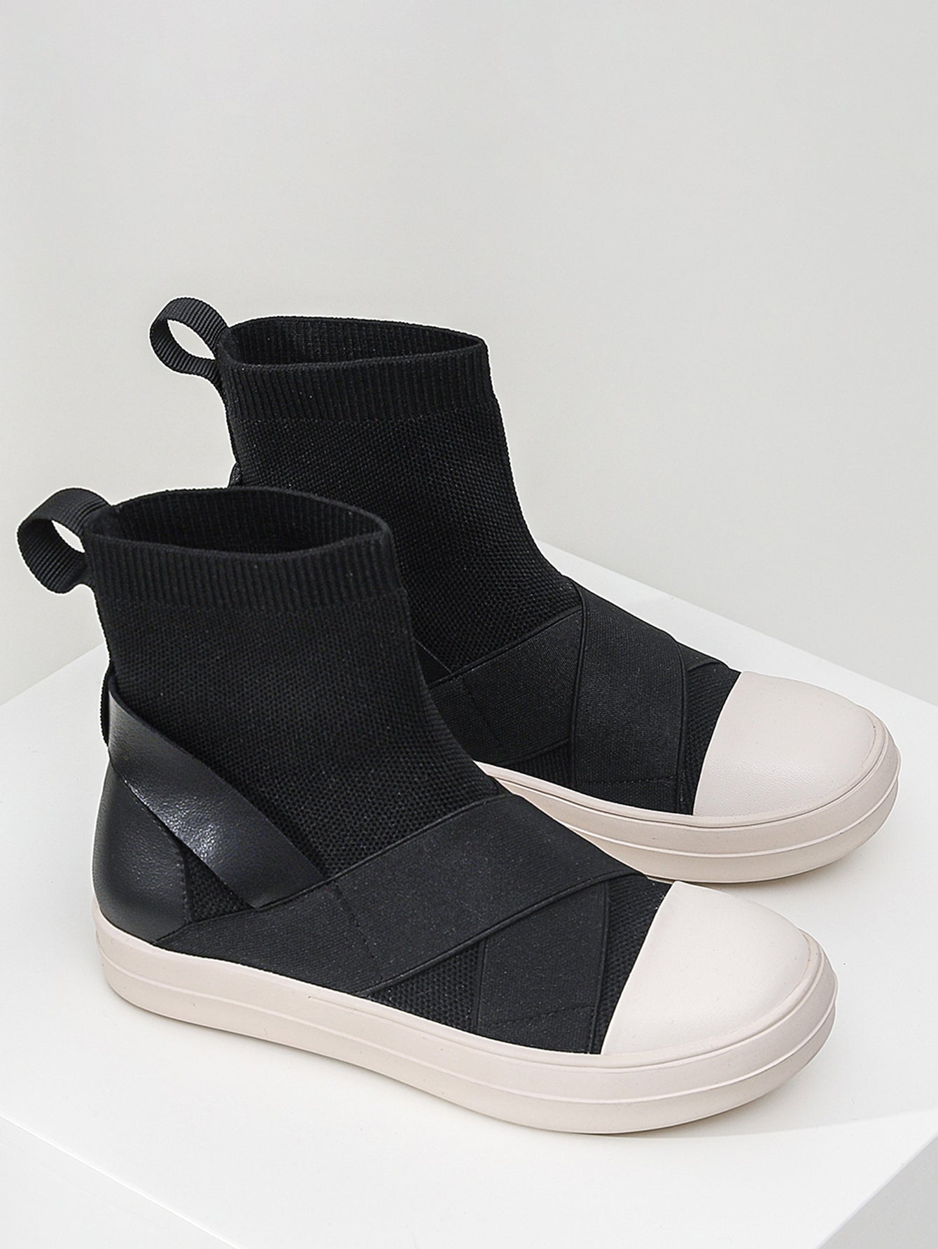 Comfortable Slip On Fashion Sneakers