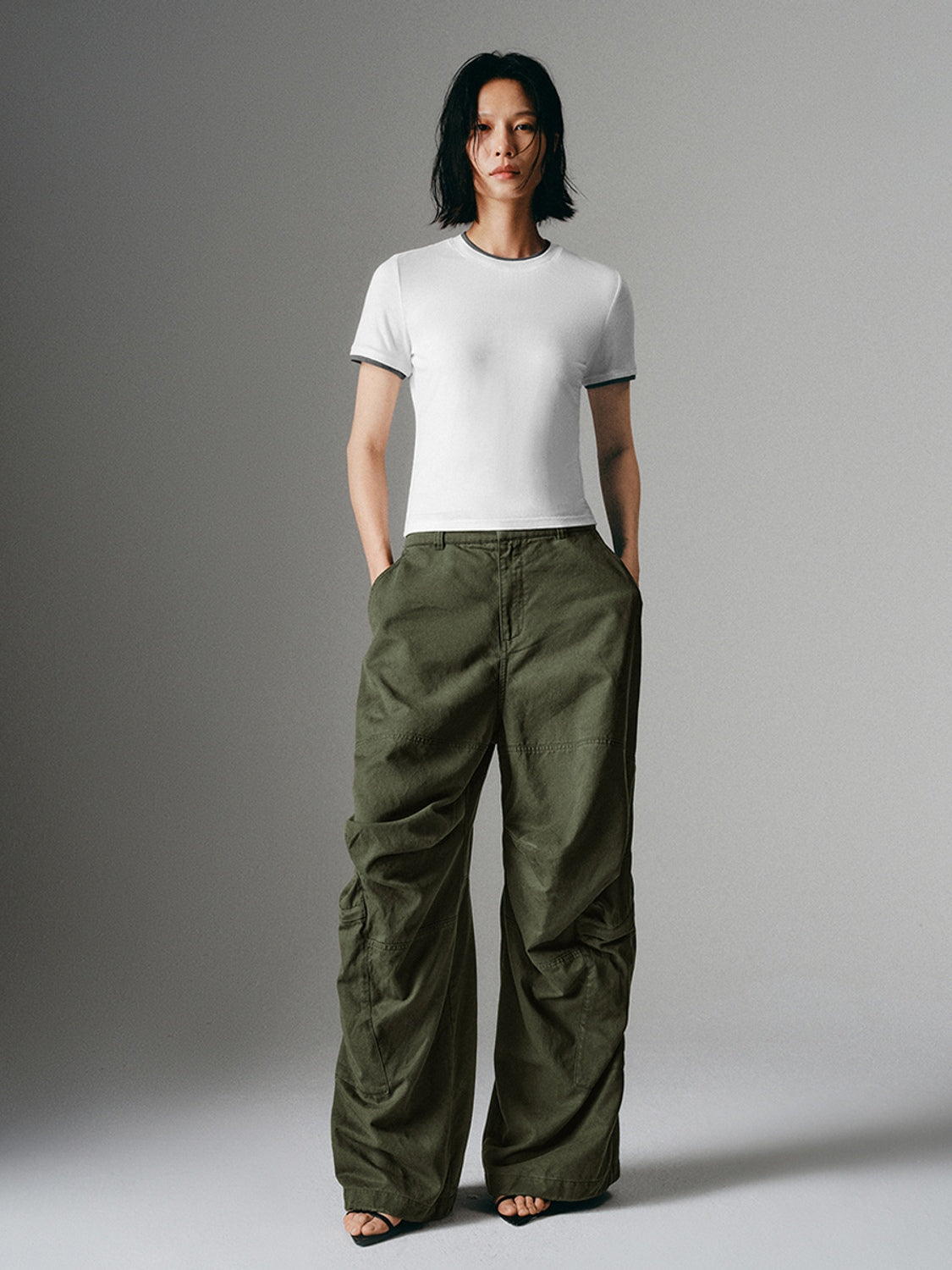 Urban Revivo Wide-Leg Pants-Olive Green